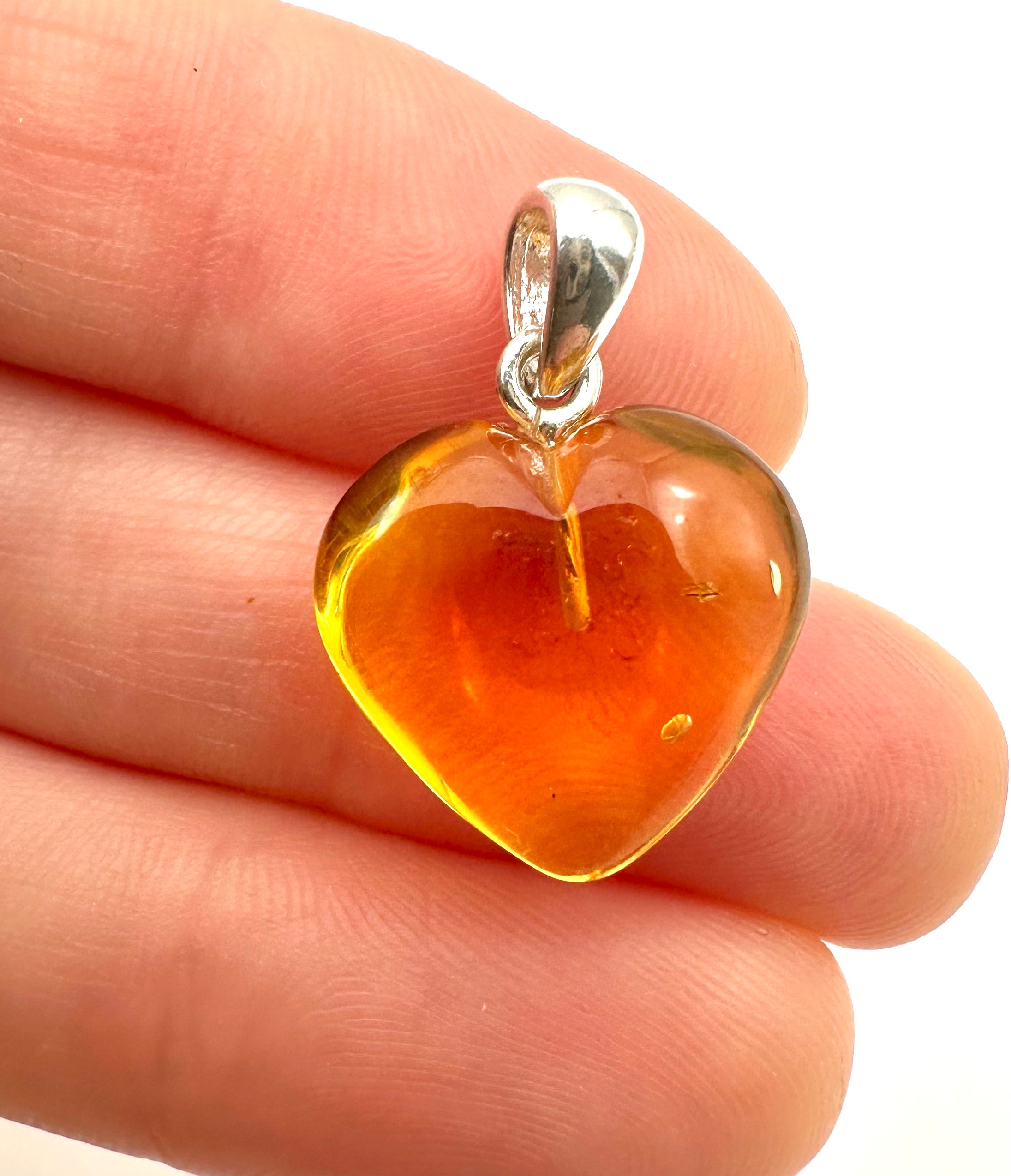 Silver amber pendant - SP/JN030