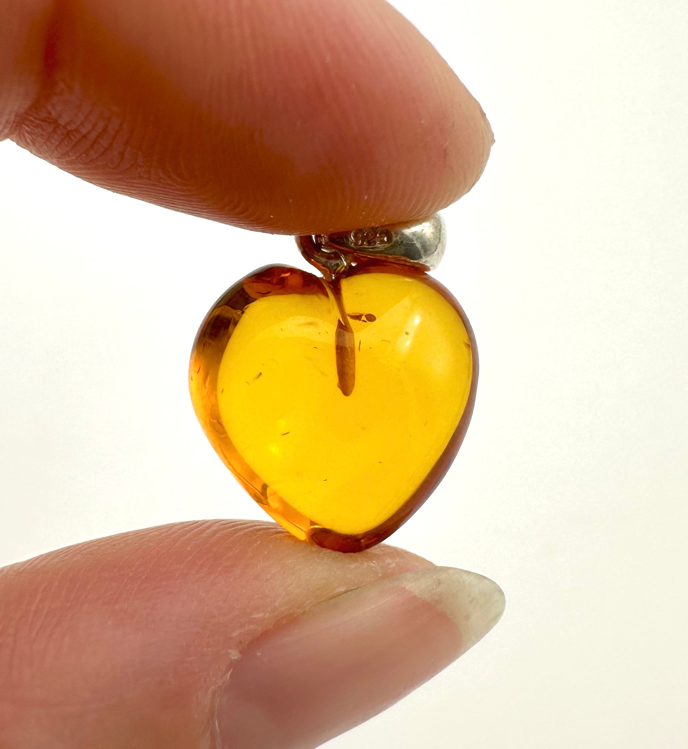 Silver amber pendant - SP/JN035
