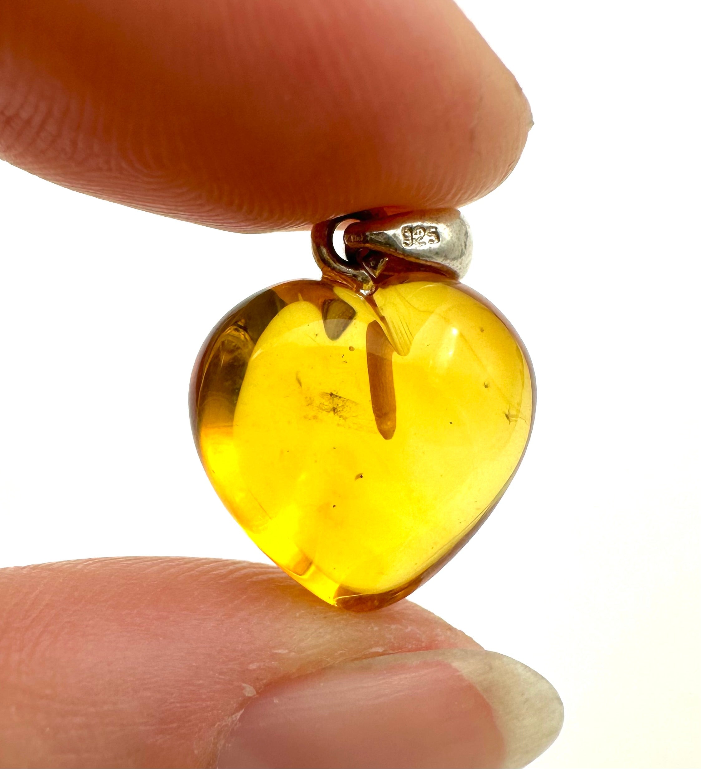 Silver amber pendant - SP/JN037