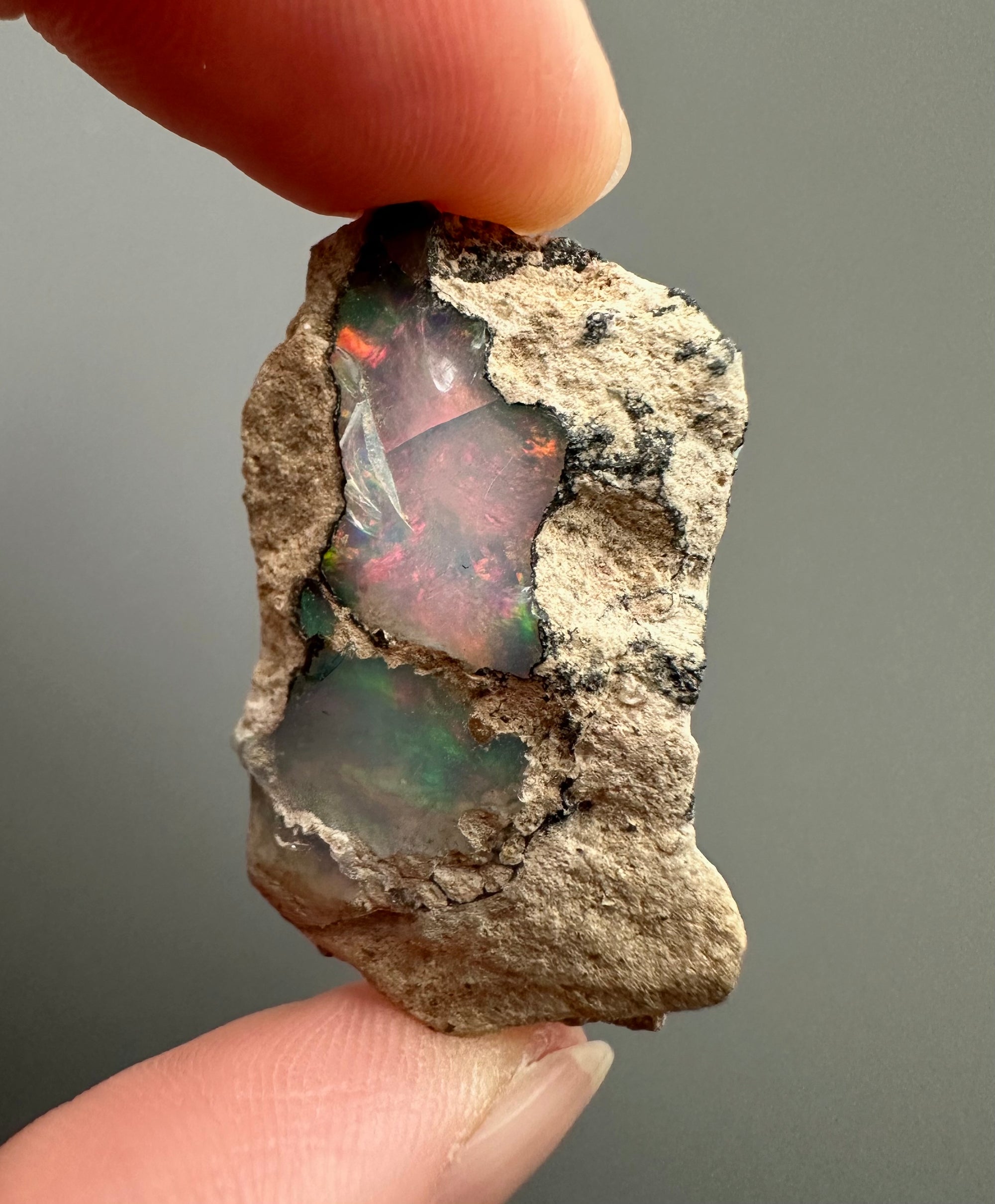 Precious opal 30ct – Welo, Ethiopia