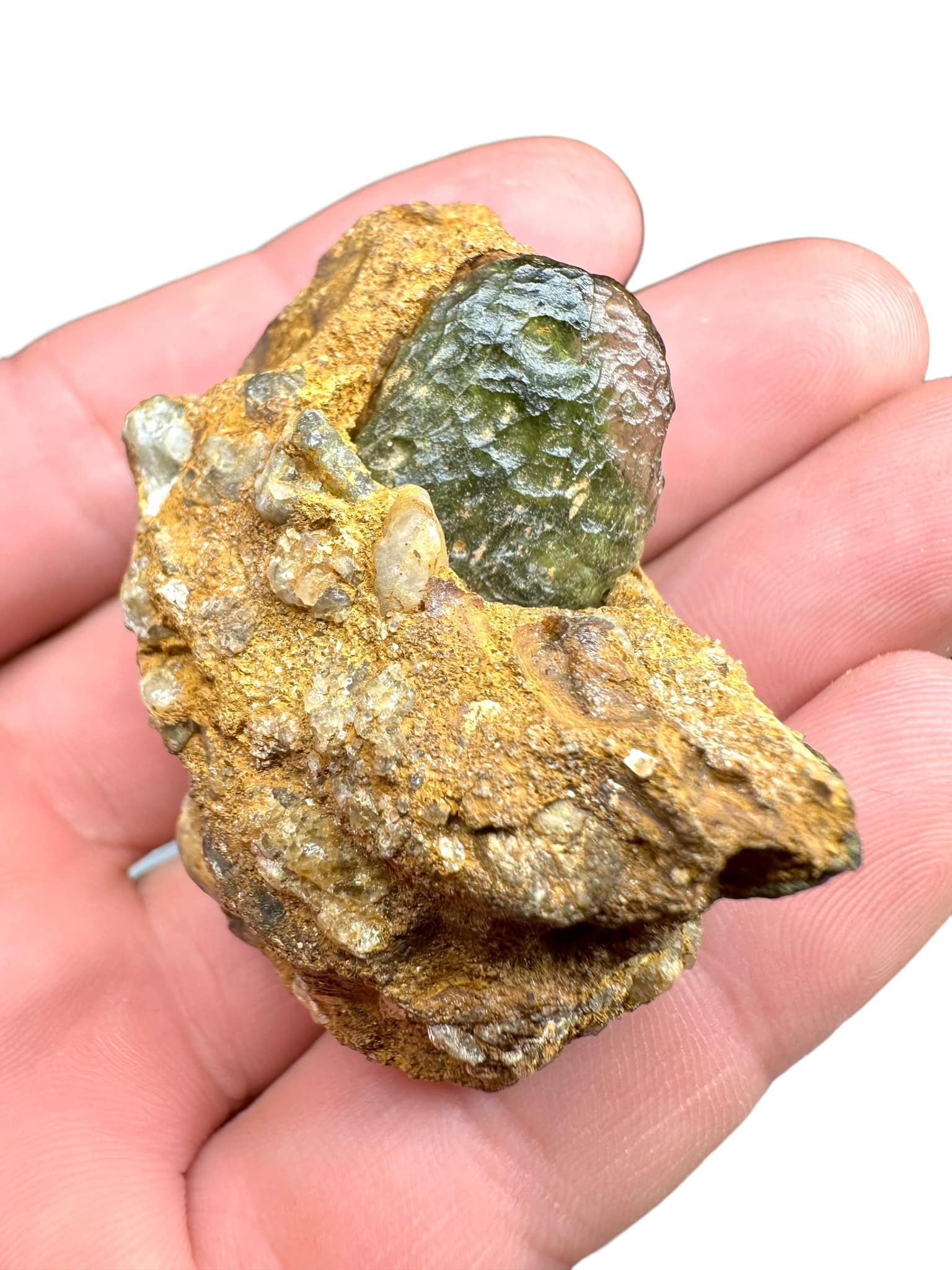 Moldavite in limonite – Vrabce