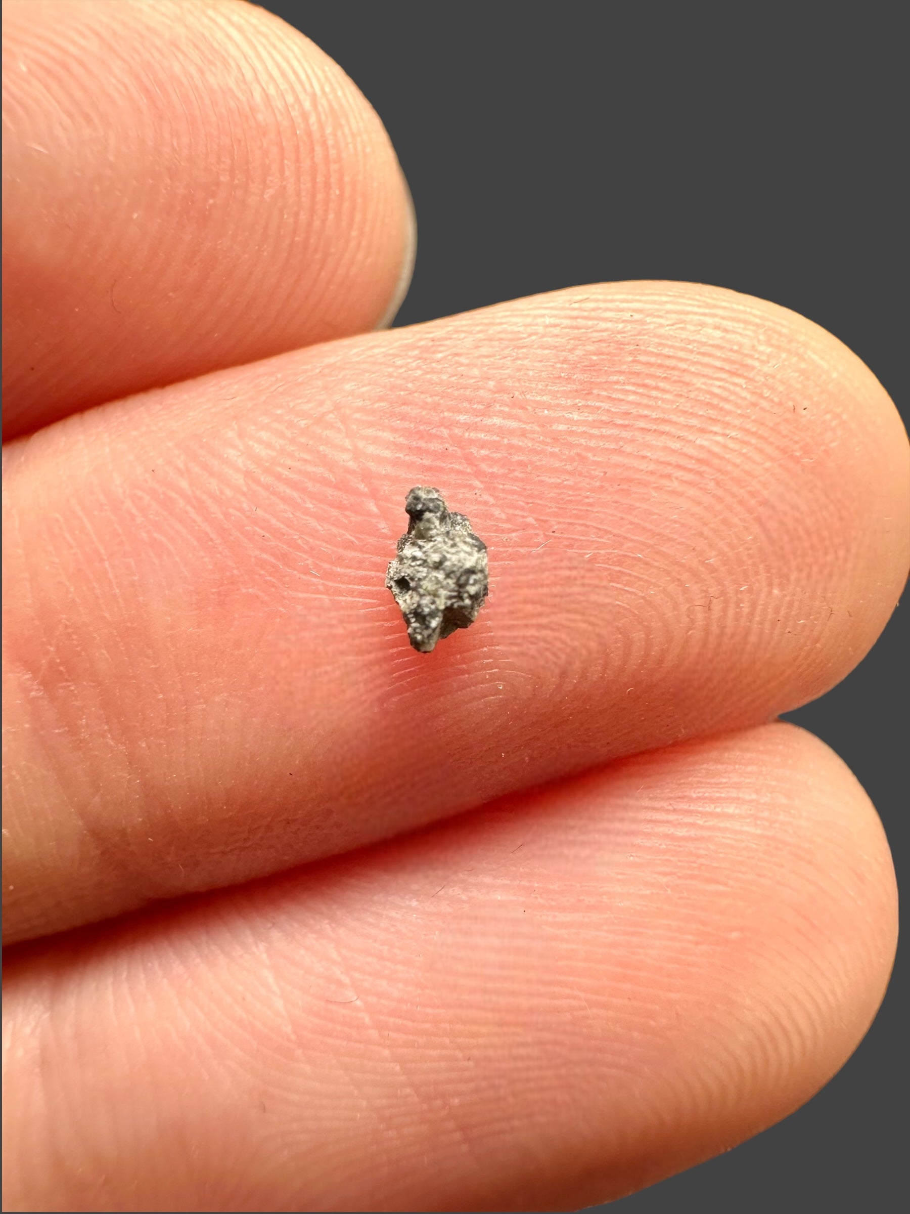 Meteorite Kapoeta 0,02g – South Sudan - MEKP01