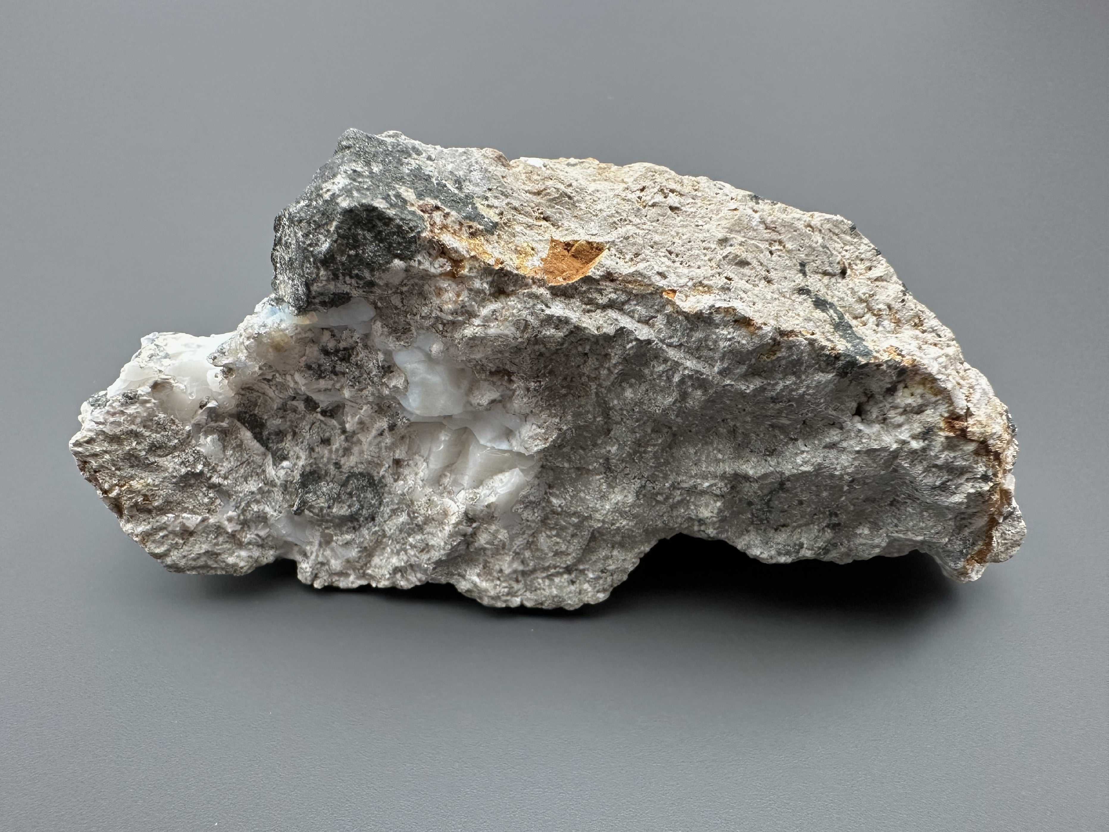 Precious opal – Dubnik, Slovakia - SOP097