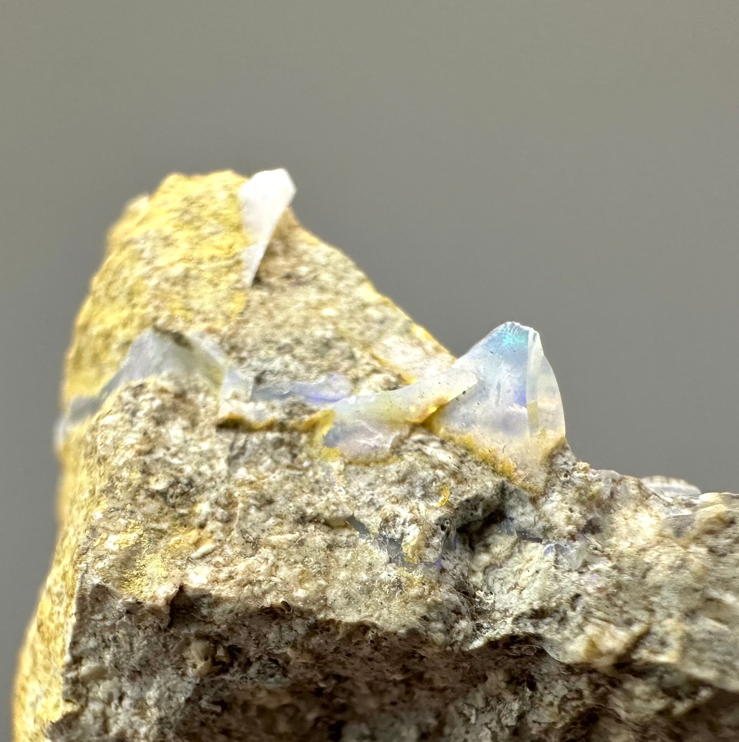 Precious opal – Dubnik, Slovakia - SOP099