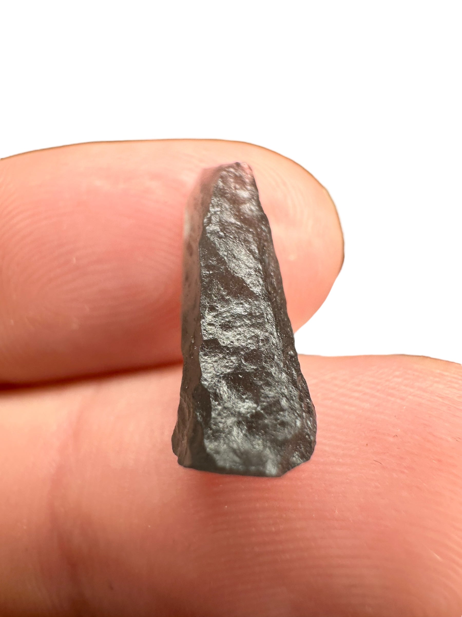 Obsidian in box 0,7g – Brehov, Slovakia - OB061