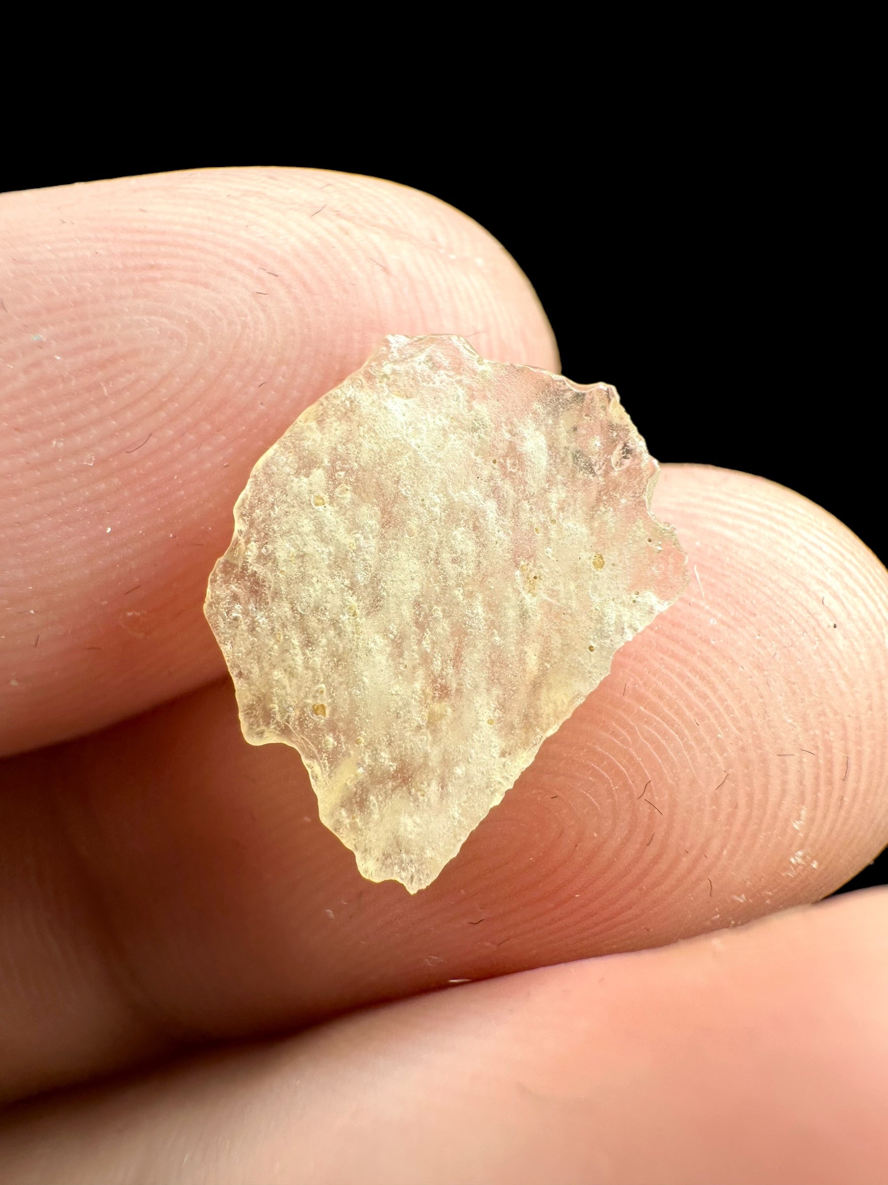 Libyan desert glass in box - LPS027