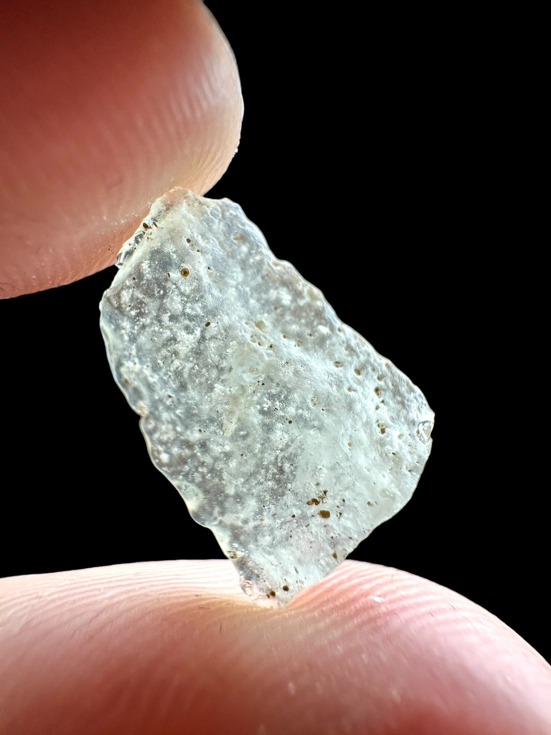 Libyan desert glass in box - LPS030
