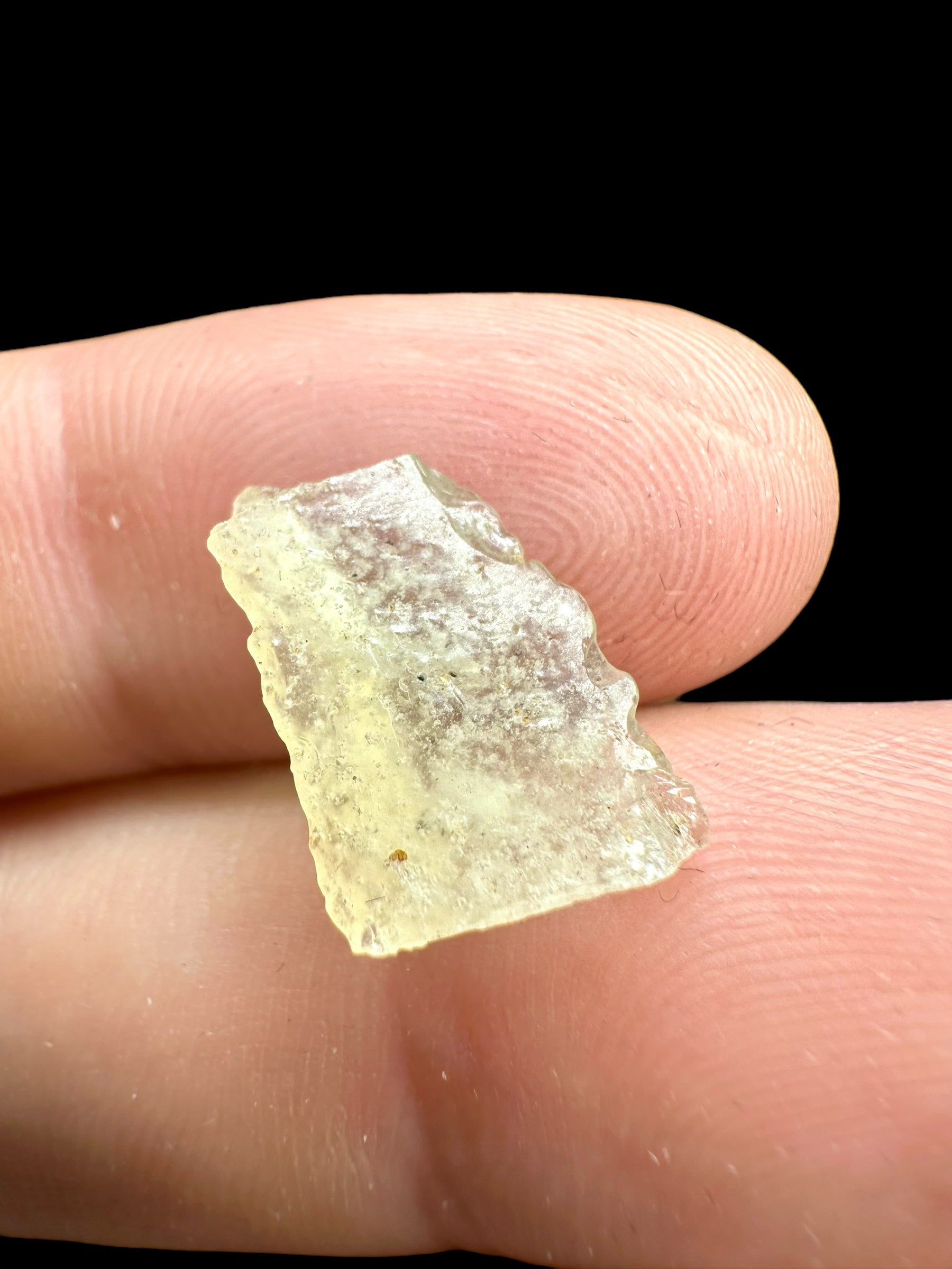 Libyan desert glass in box - LPS030