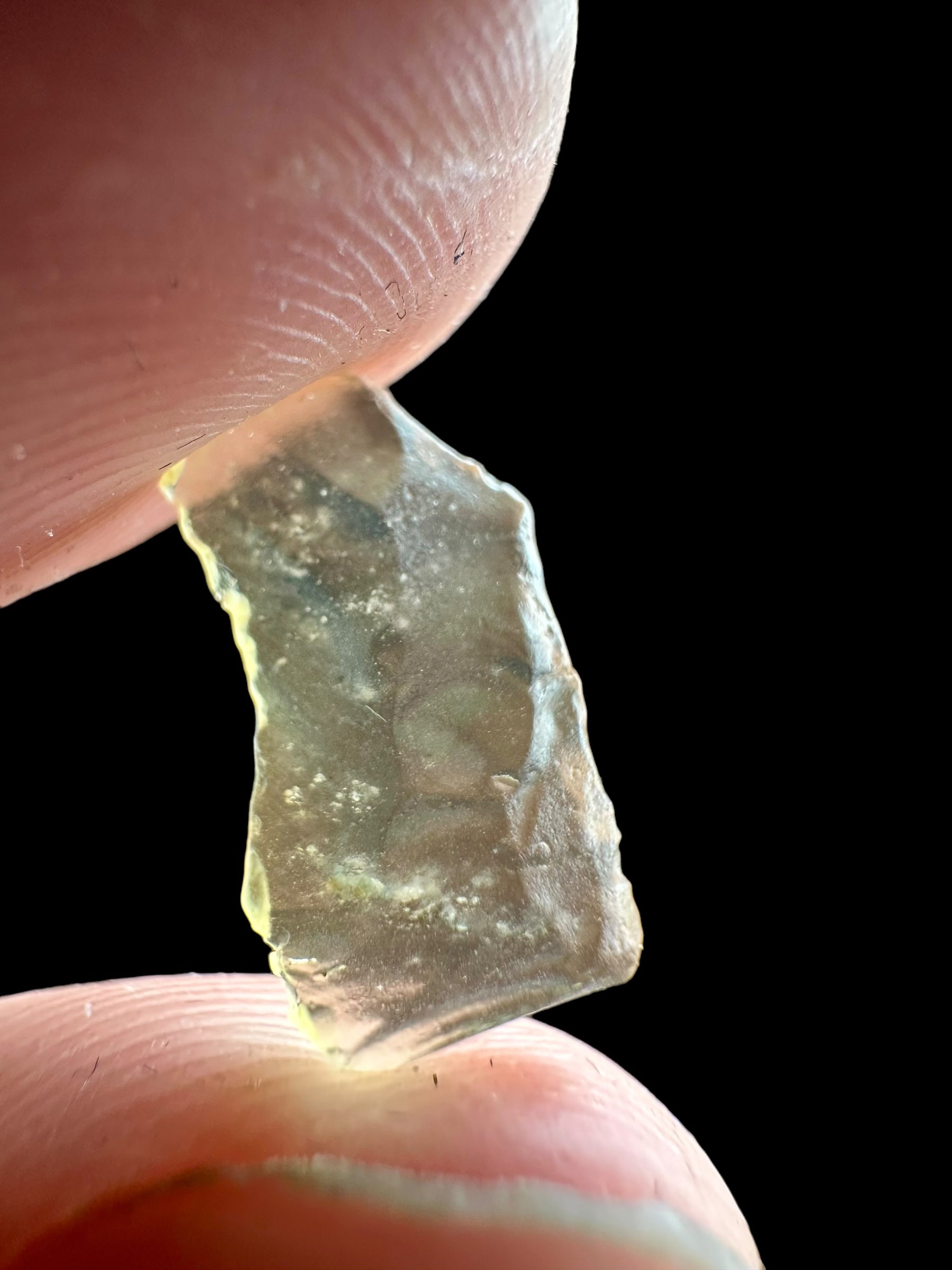 Libyan desert glass in box - LPS032
