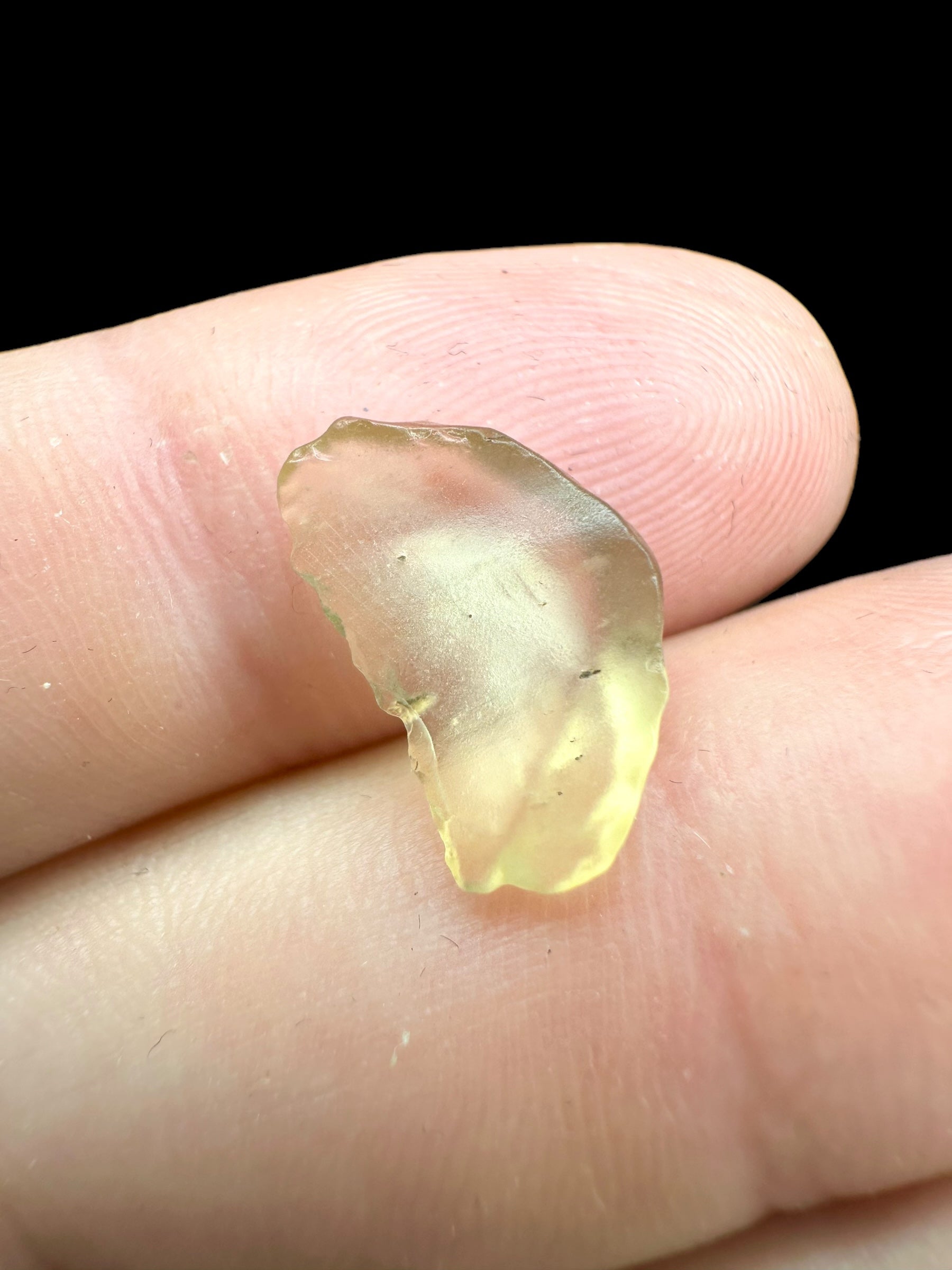 Libyan desert glass in box - LPS033