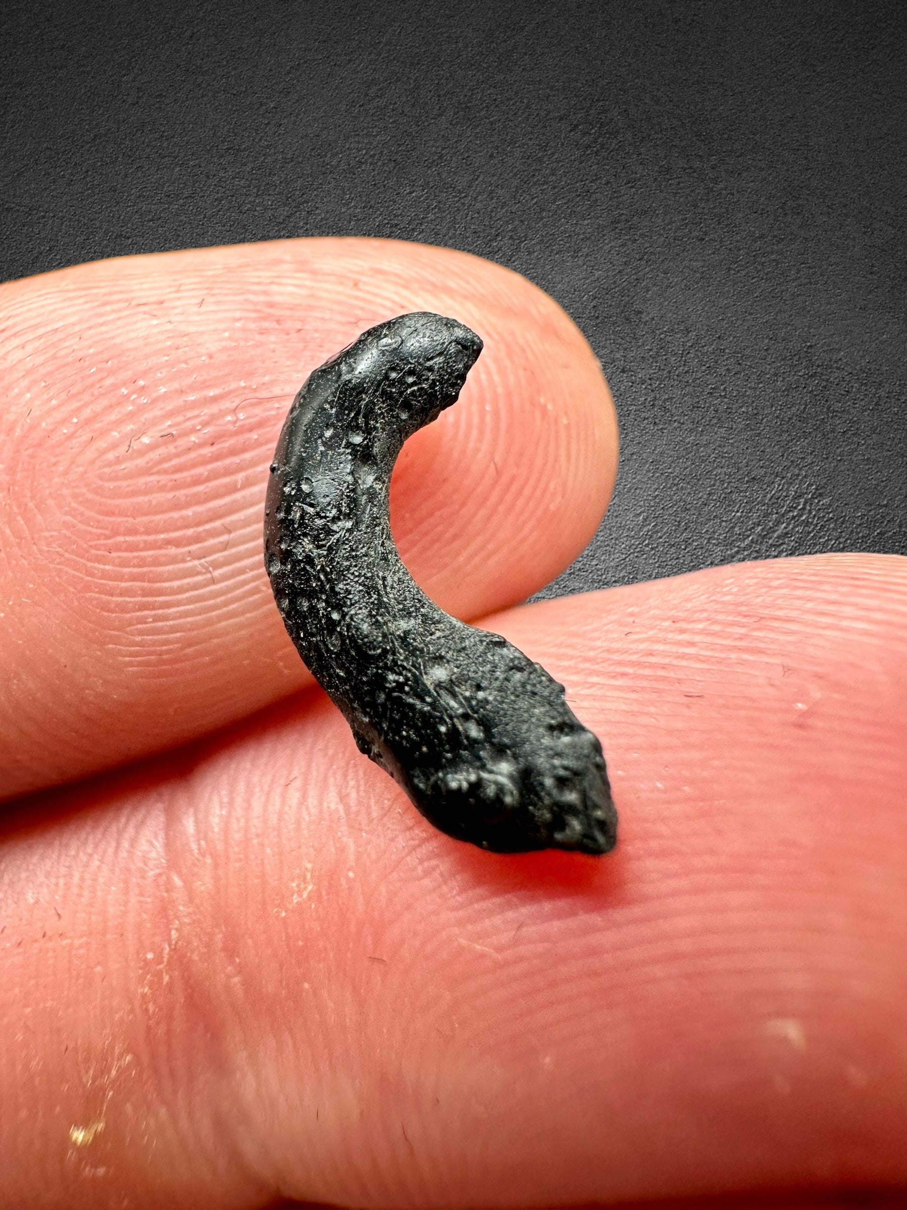Irgizite in box 0,31g – Zhamanshin, Kazakhstan - IR002