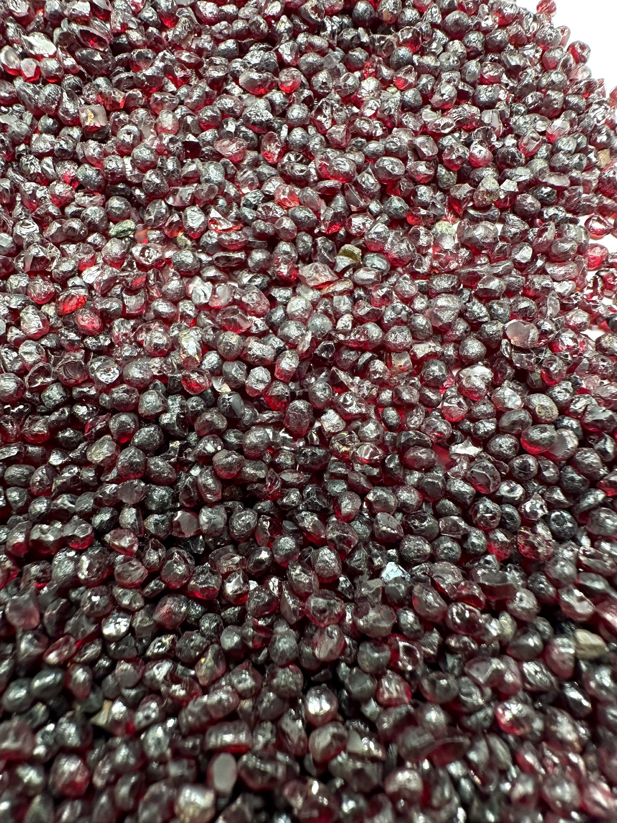 Czech Garnet (pyrope) 100g – Ceske Stredohori, CZ - CG063