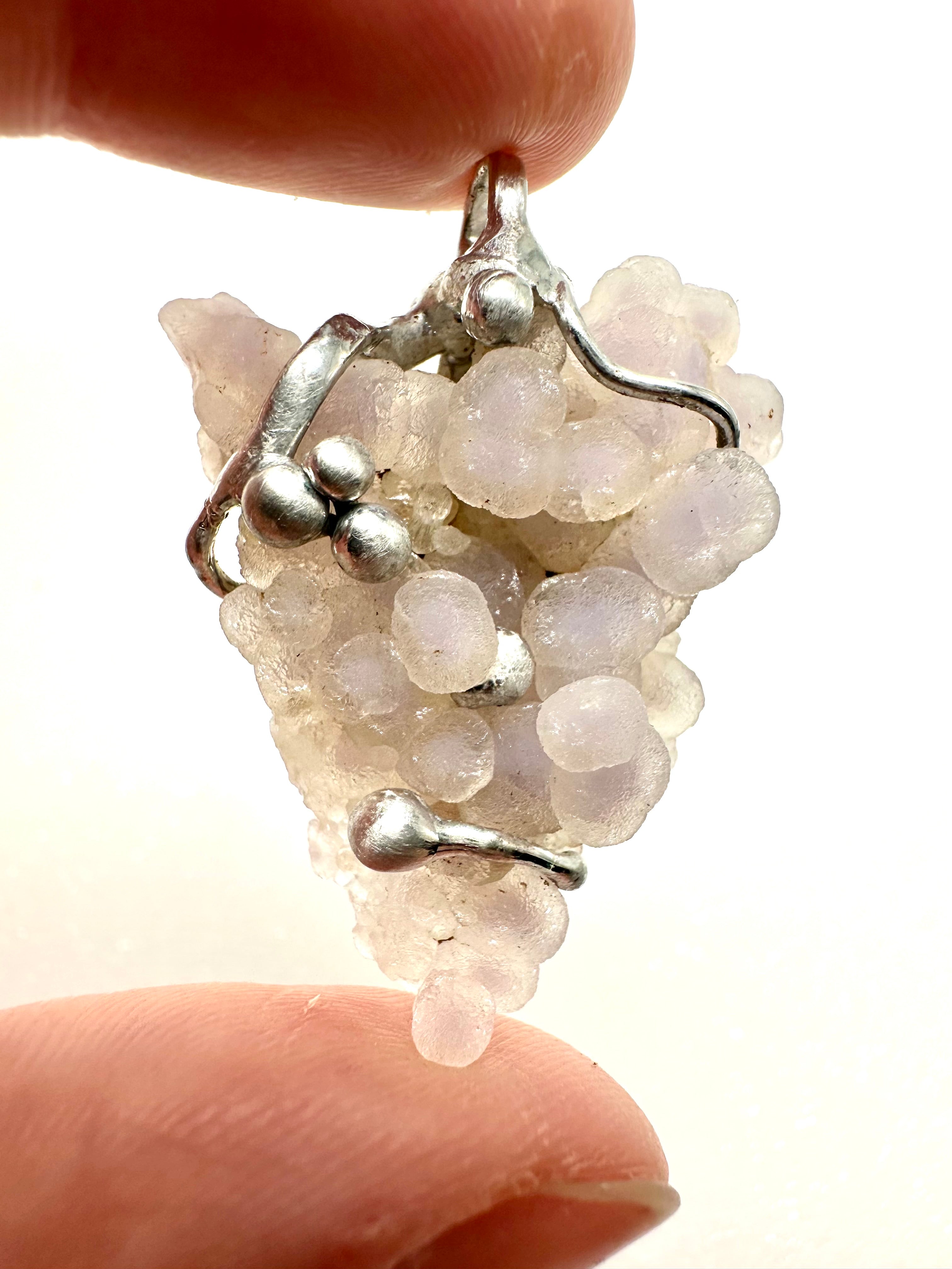 Grape chalcedony pendant - P/HCH2