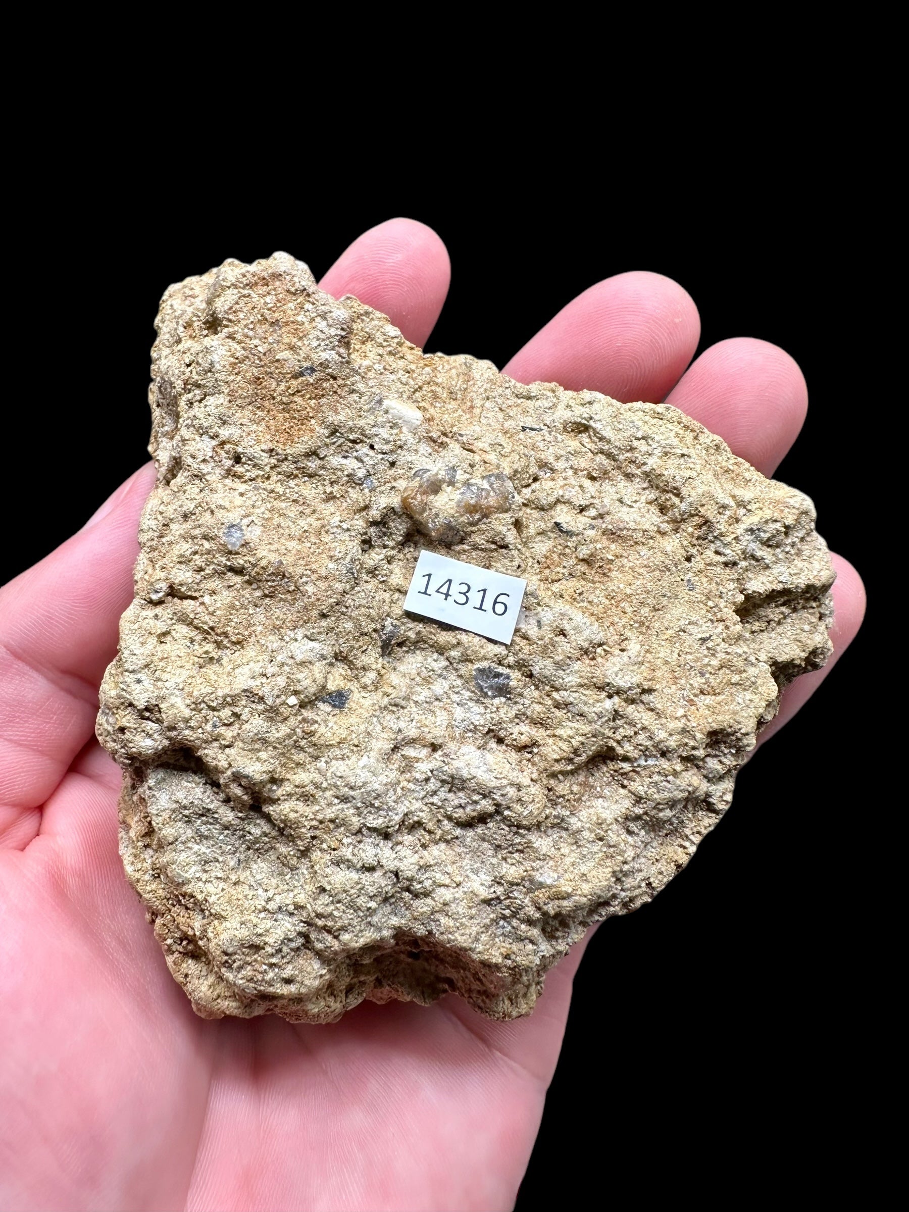 Moldavite in the sediment – Besednice – Sever - INS006