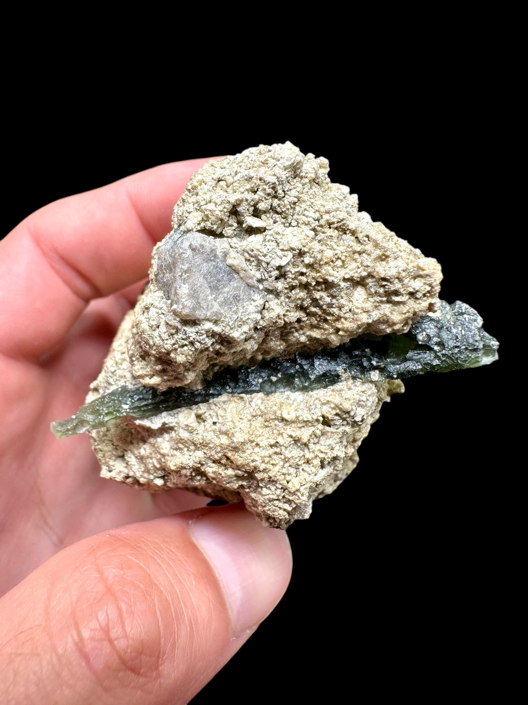 Moldavite in the sediment – Besednice – Sever - INS009