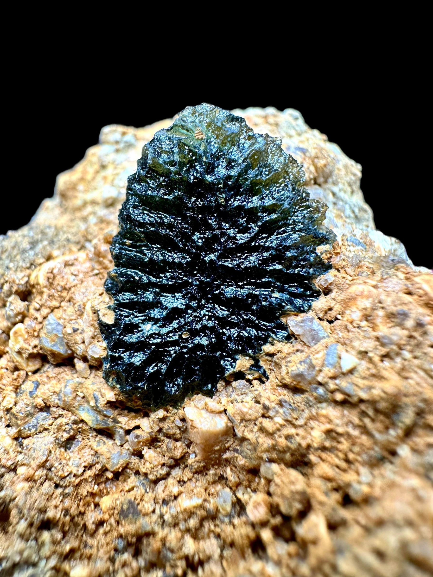 Moldavite in the sediment – Marouskovo pole - INS014
