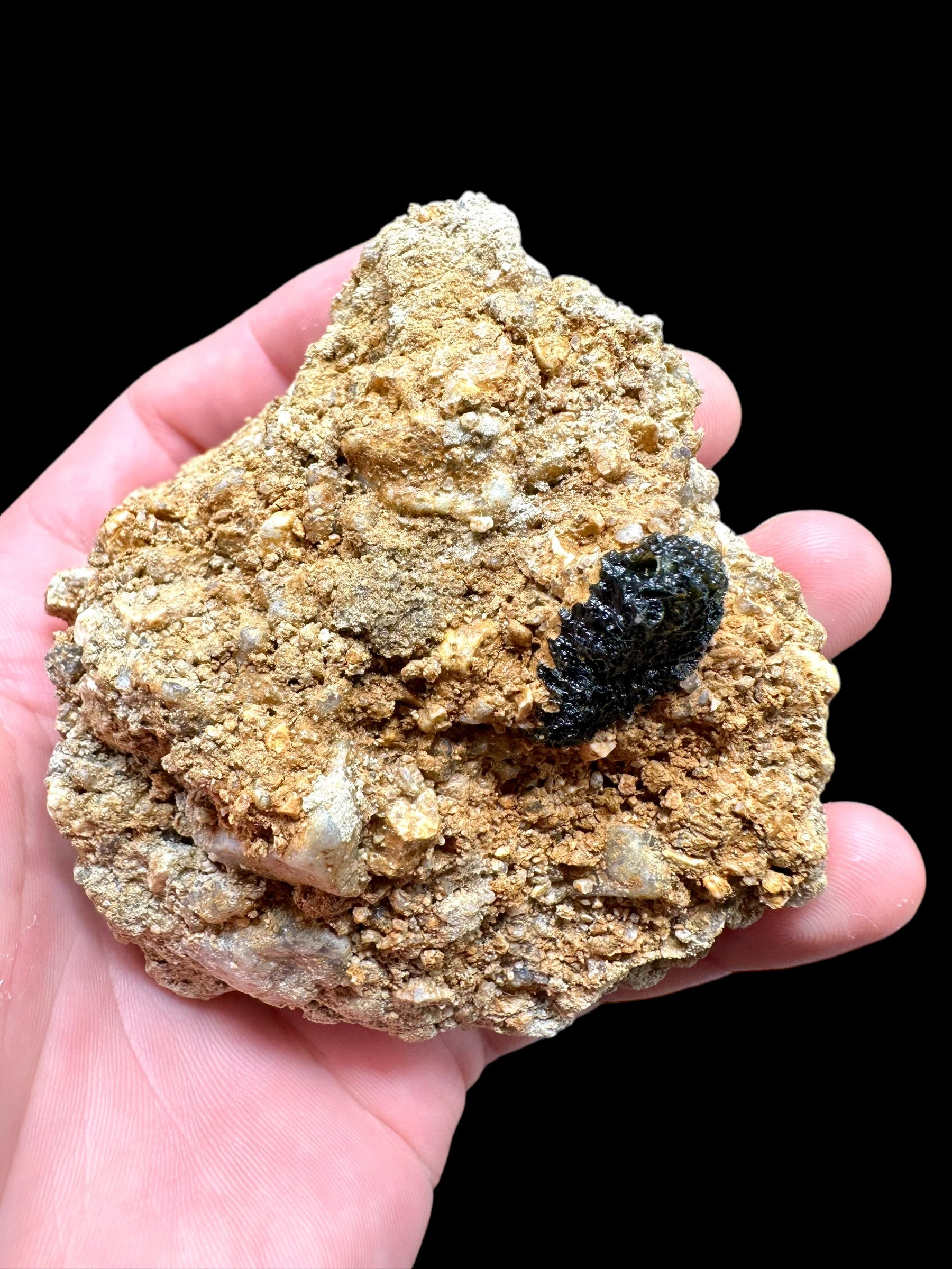 Moldavite in the sediment – Marouskovo pole - INS014