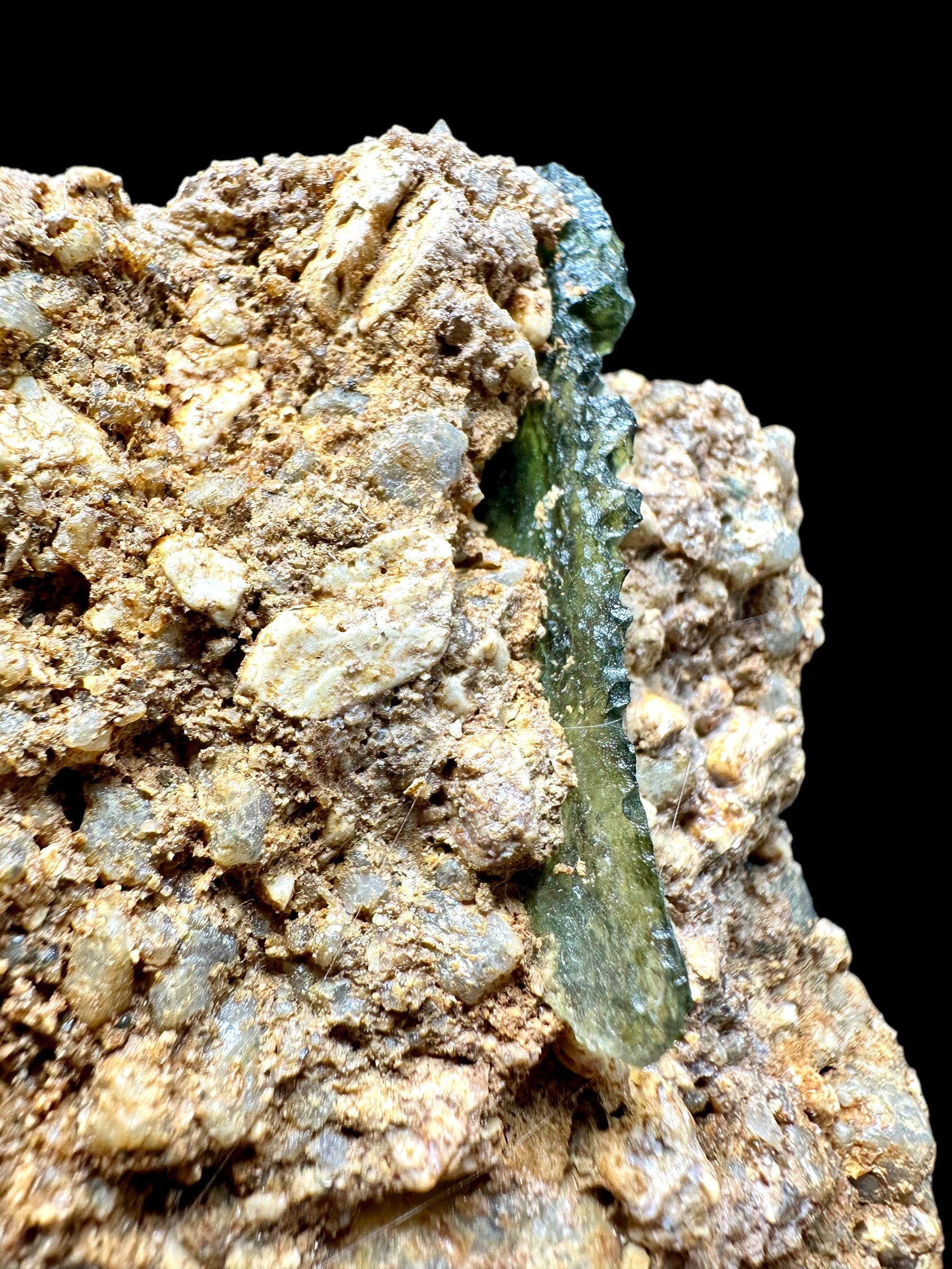 Moldavite in the sediment – Maly Chlum - INS015