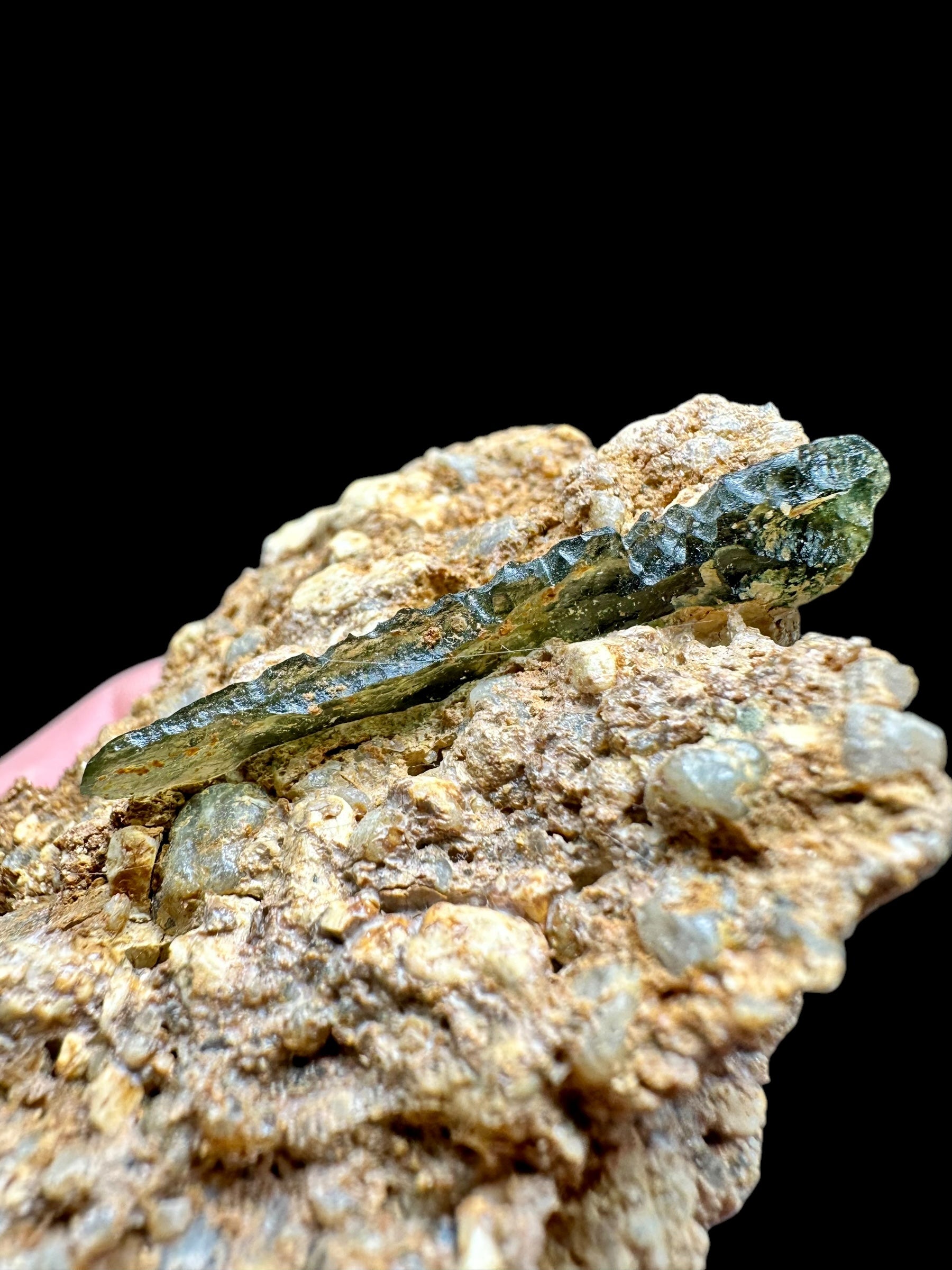 Moldavite in the sediment – Maly Chlum - INS015