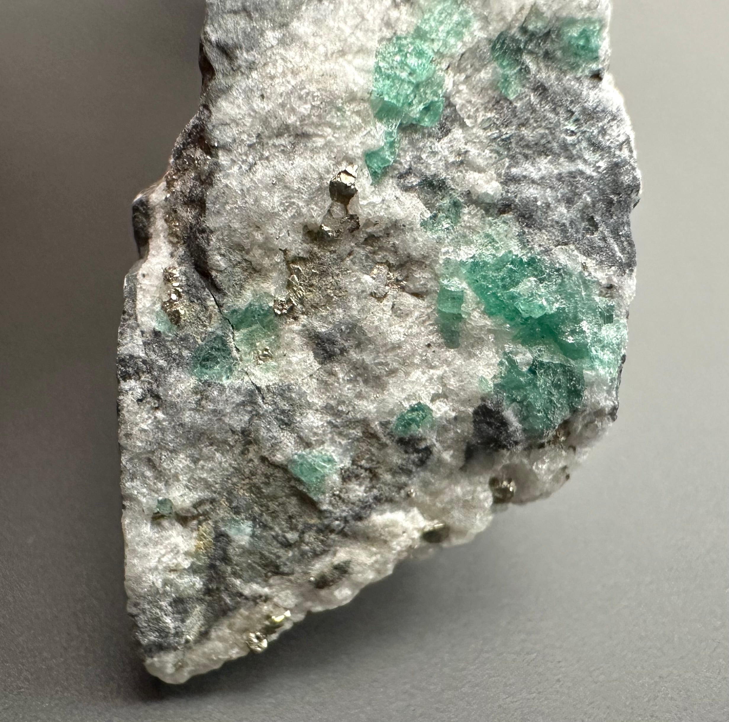 Emerald – Chivor – Boyaca, Colombia - SM097
