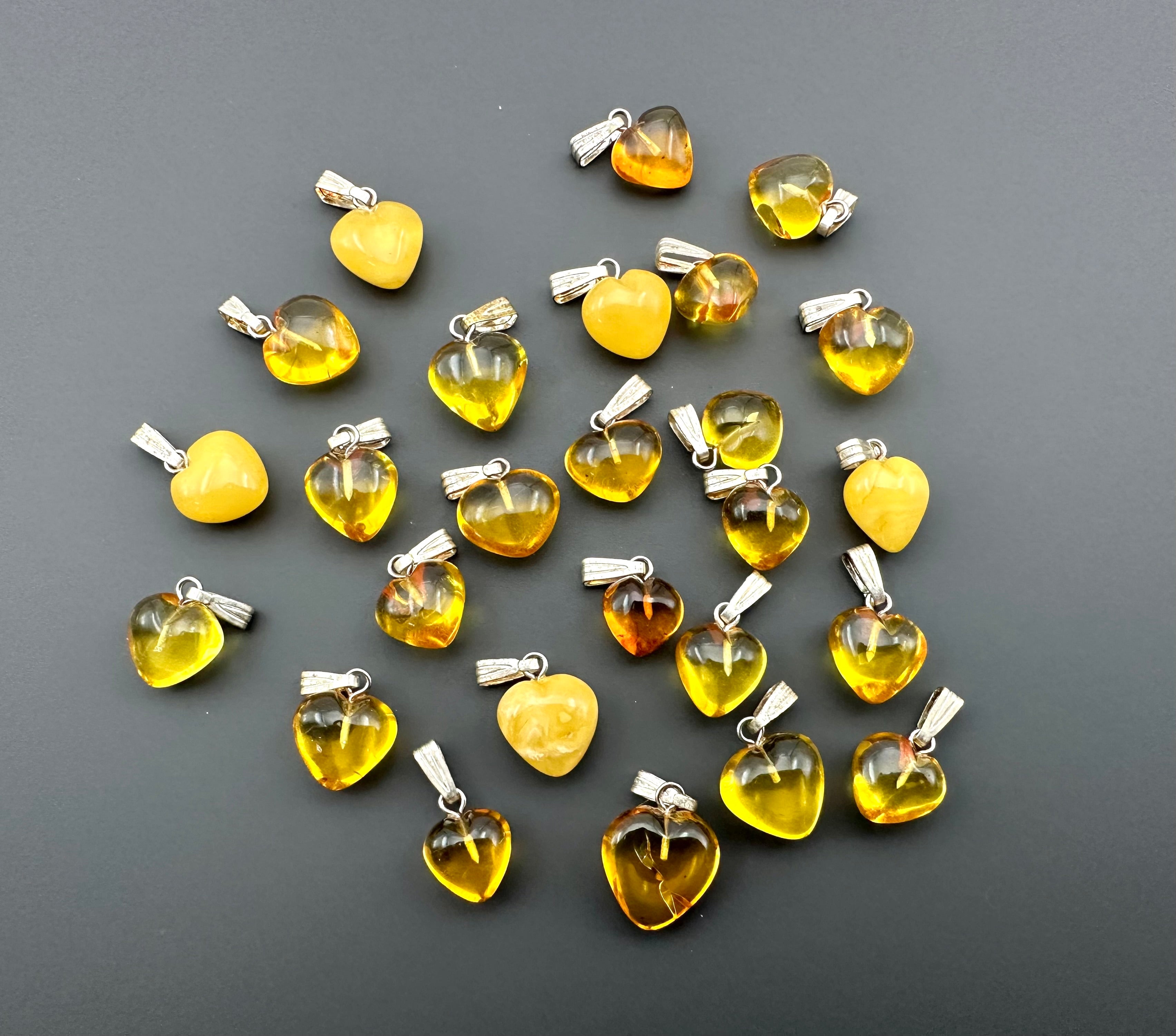 Amber pendant – random piece - P/JN006