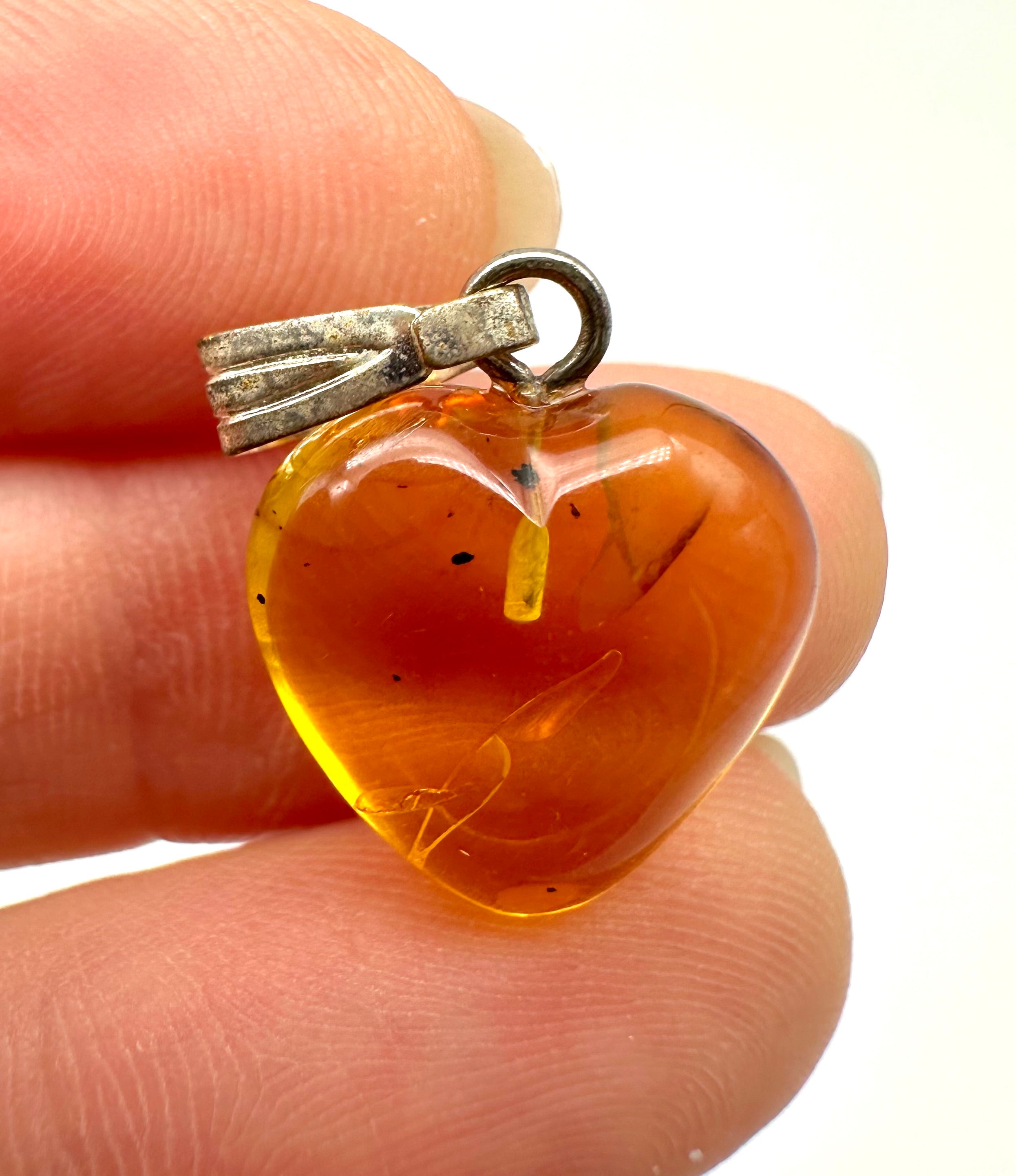 Amber pendant – random piece - P/JN006