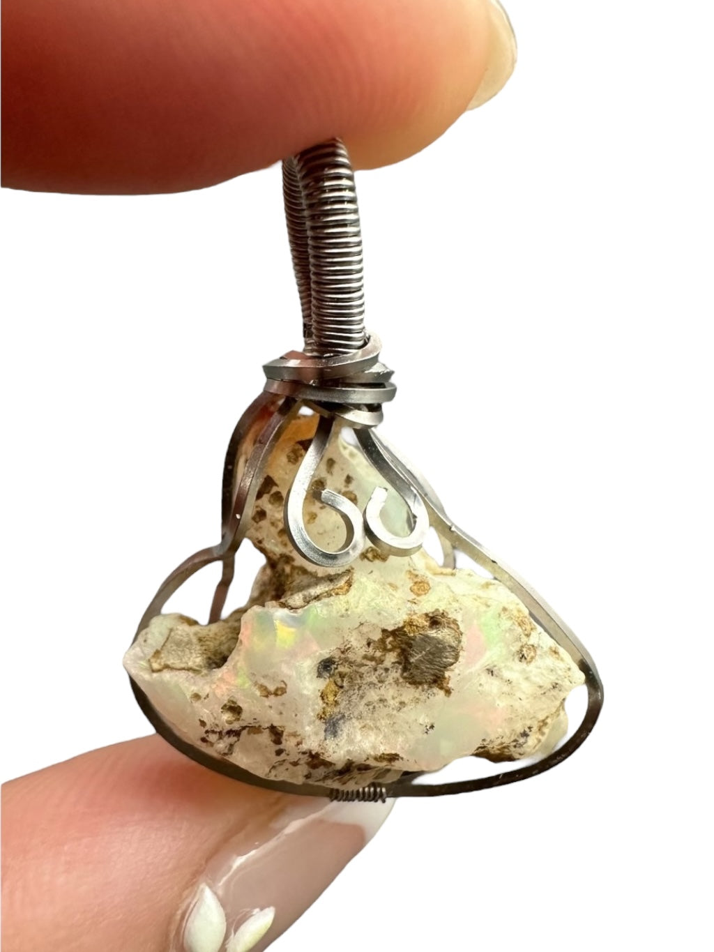 Precious opal pendant - P/OP010