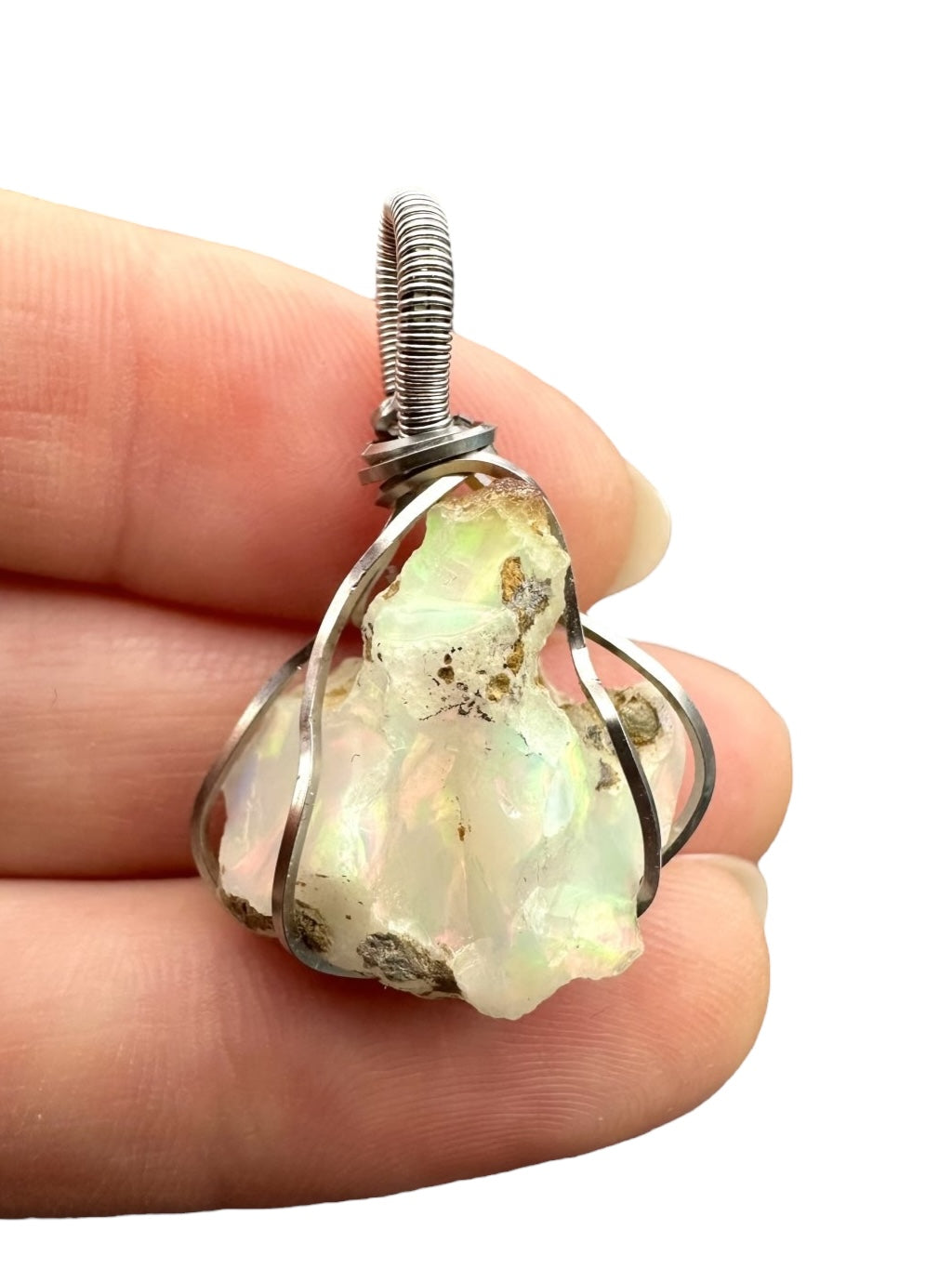 Precious opal pendant