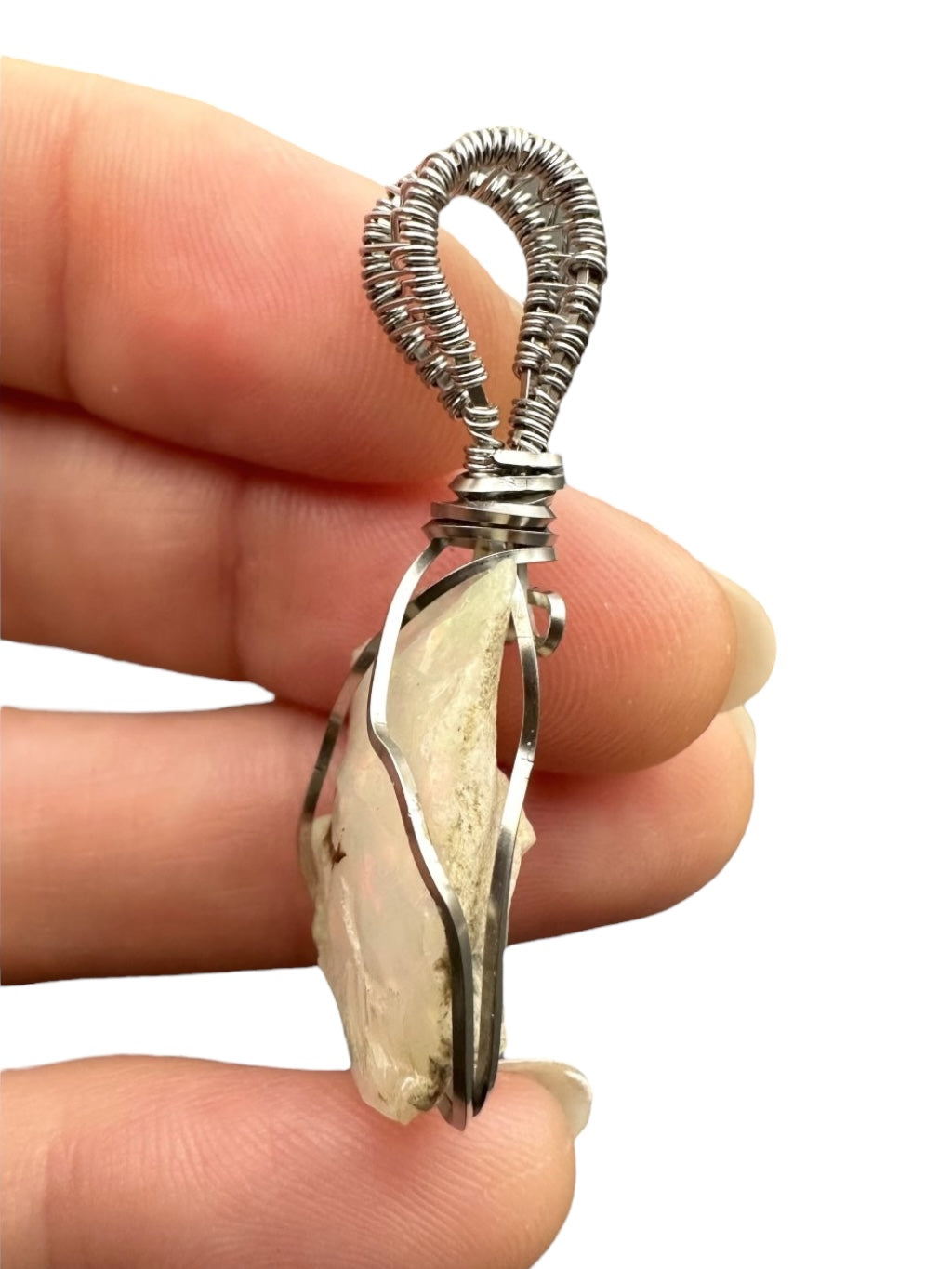 Precious opal pendant - P/OP011