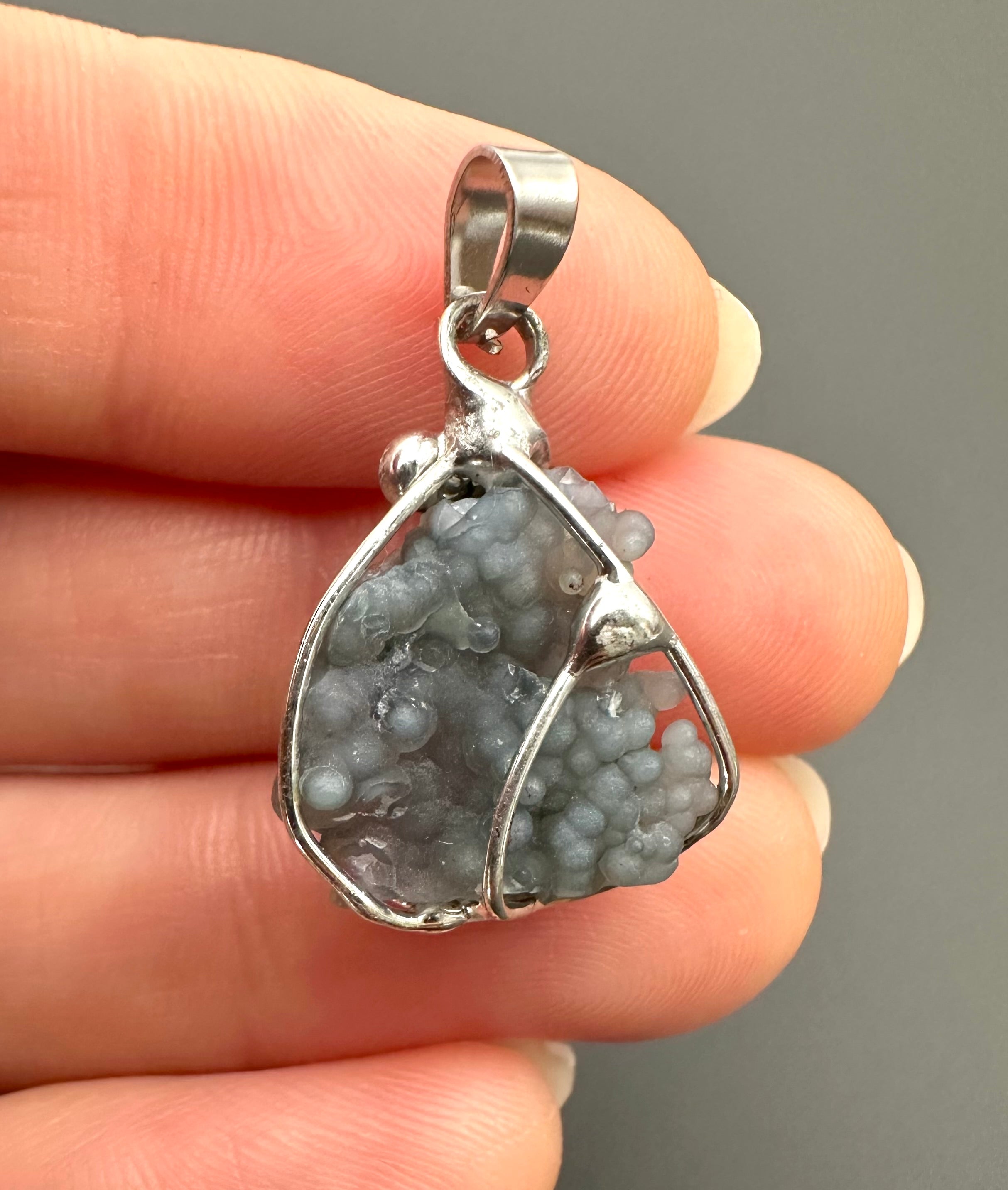 Grape chalcedony pendant - P/HCH53