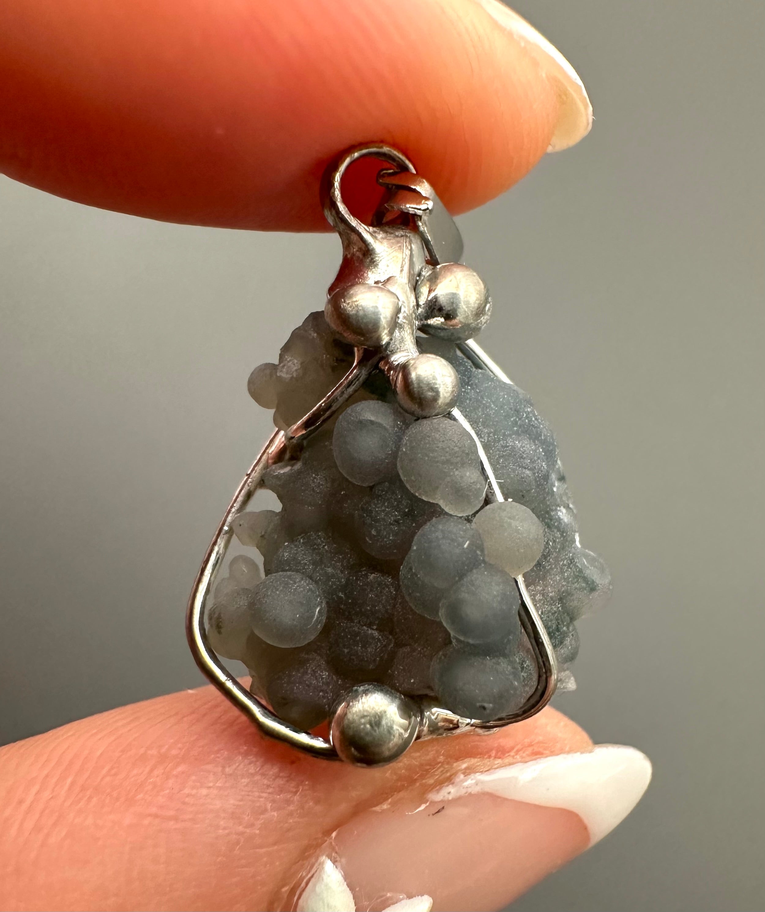 Grape chalcedony pendant - P/HCH53