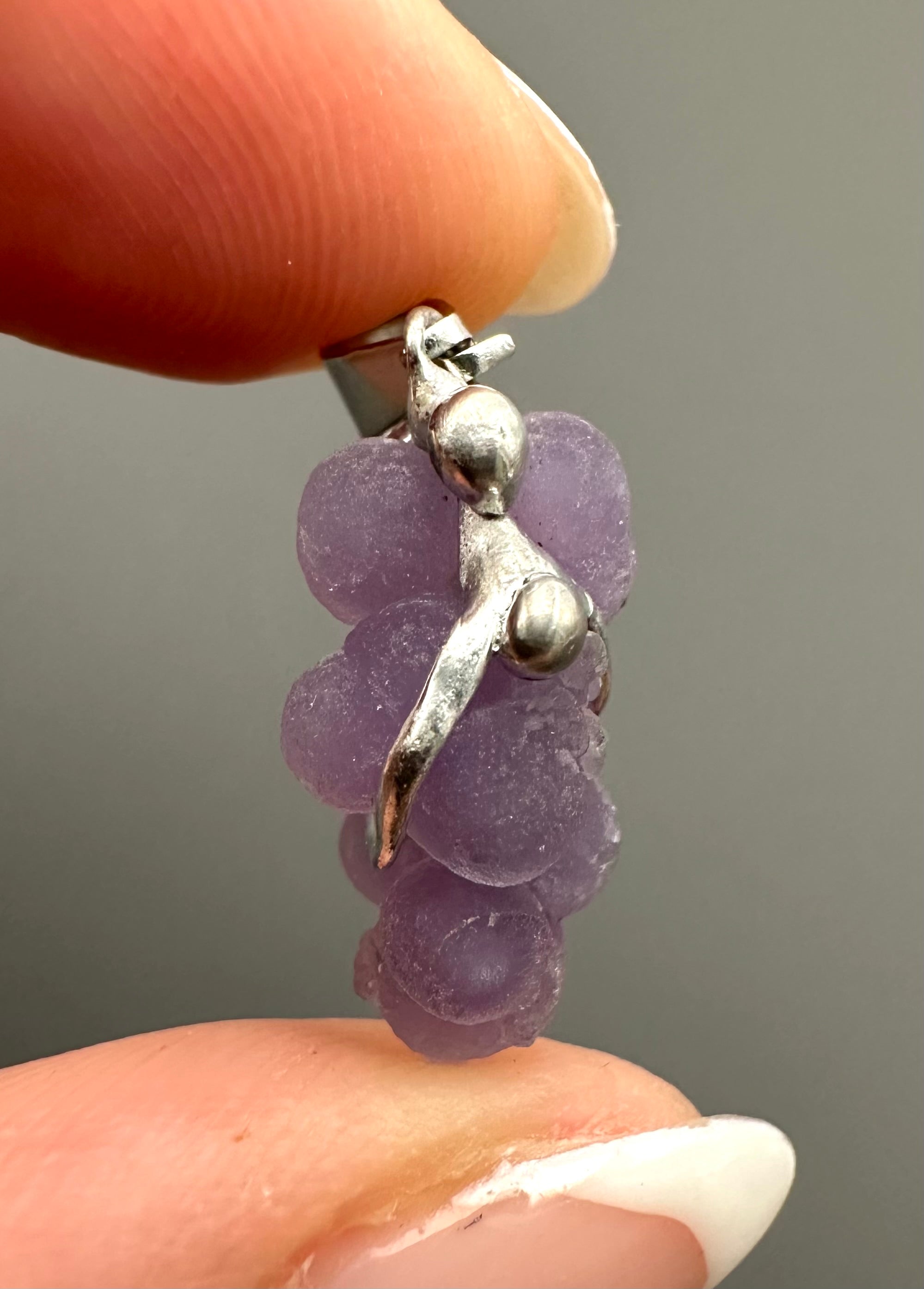 Grape chalcedony pendant - P/HCH54