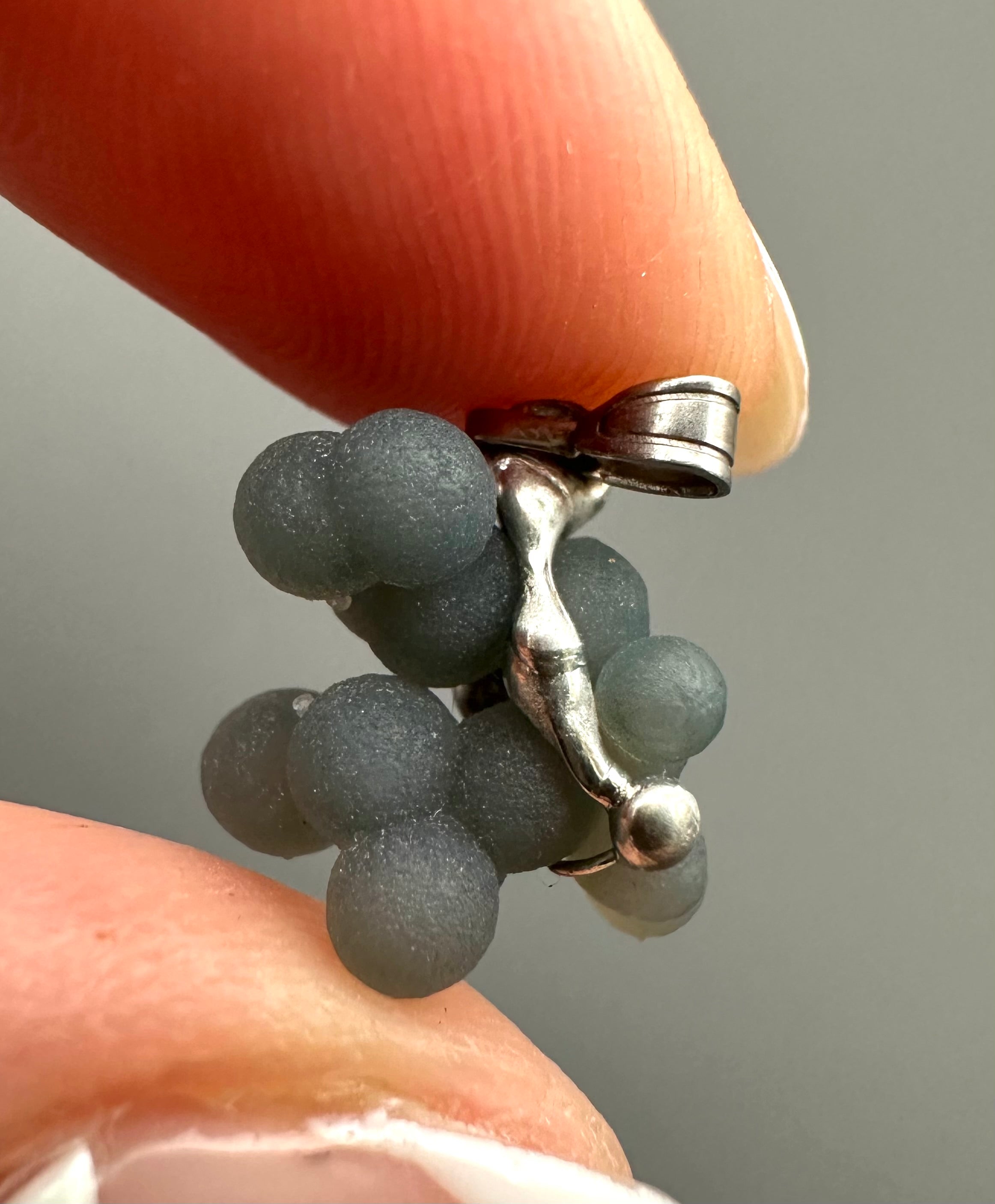 Grape chalcedony pendant - P/HCH55