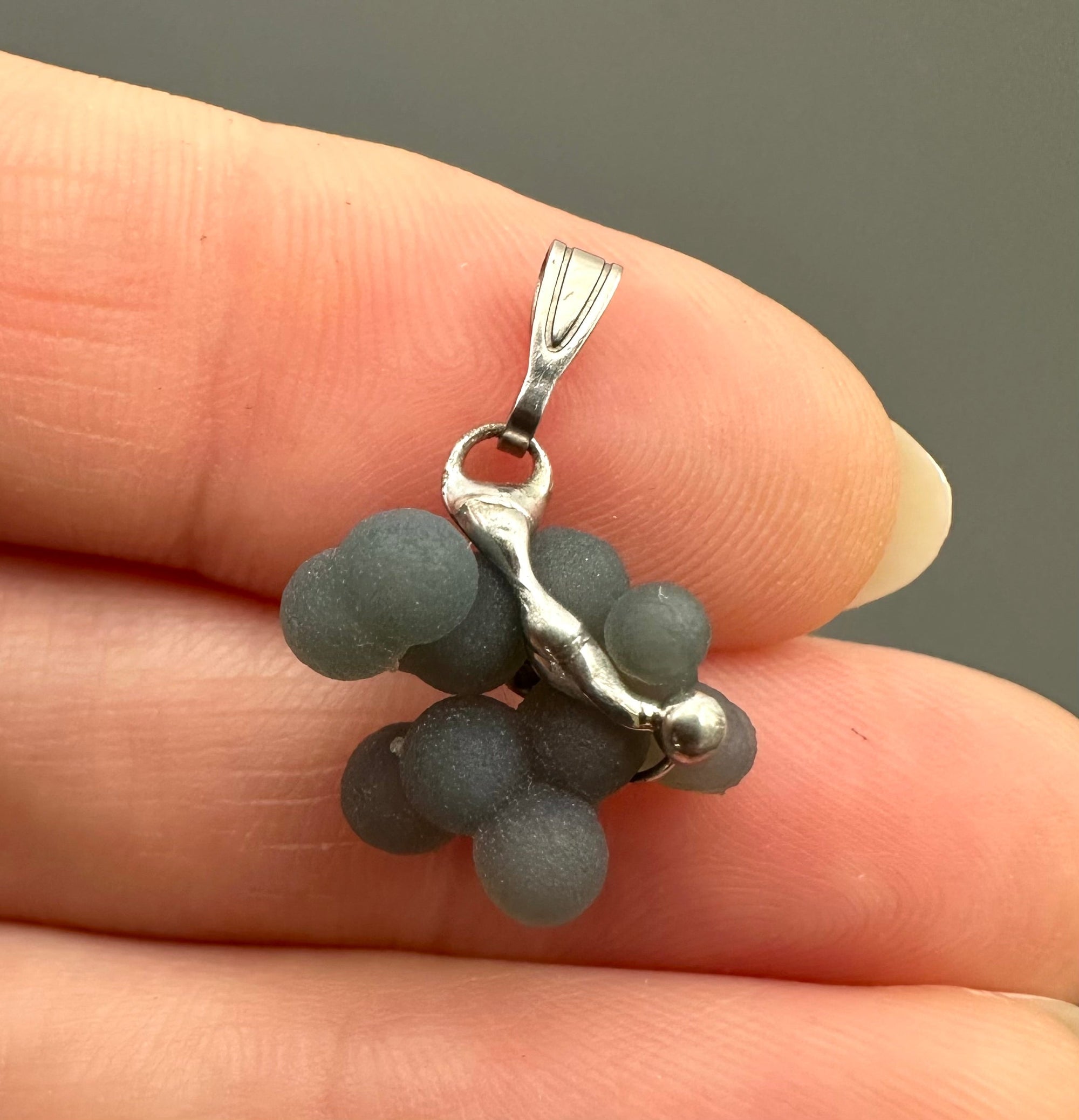 Grape chalcedony pendant