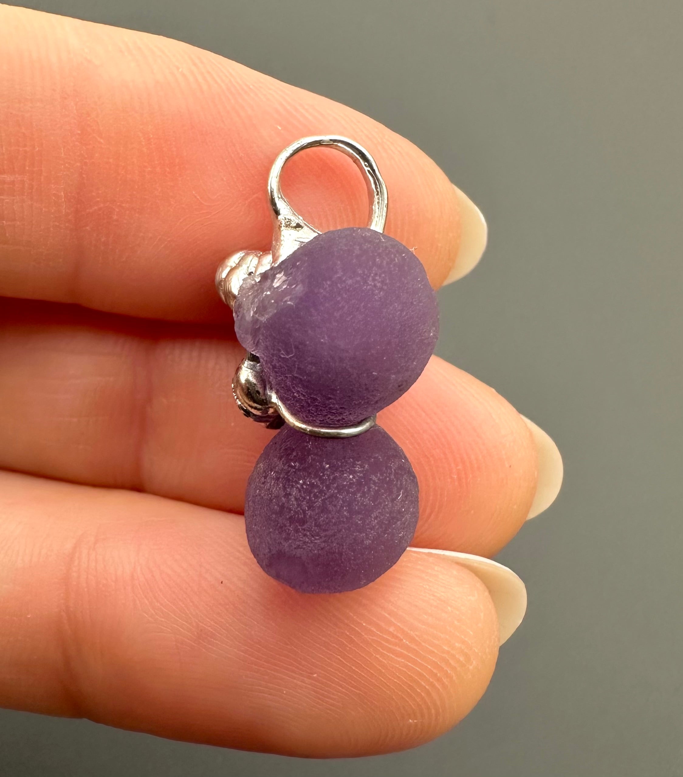 Grape chalcedony pendant - P/HCH58