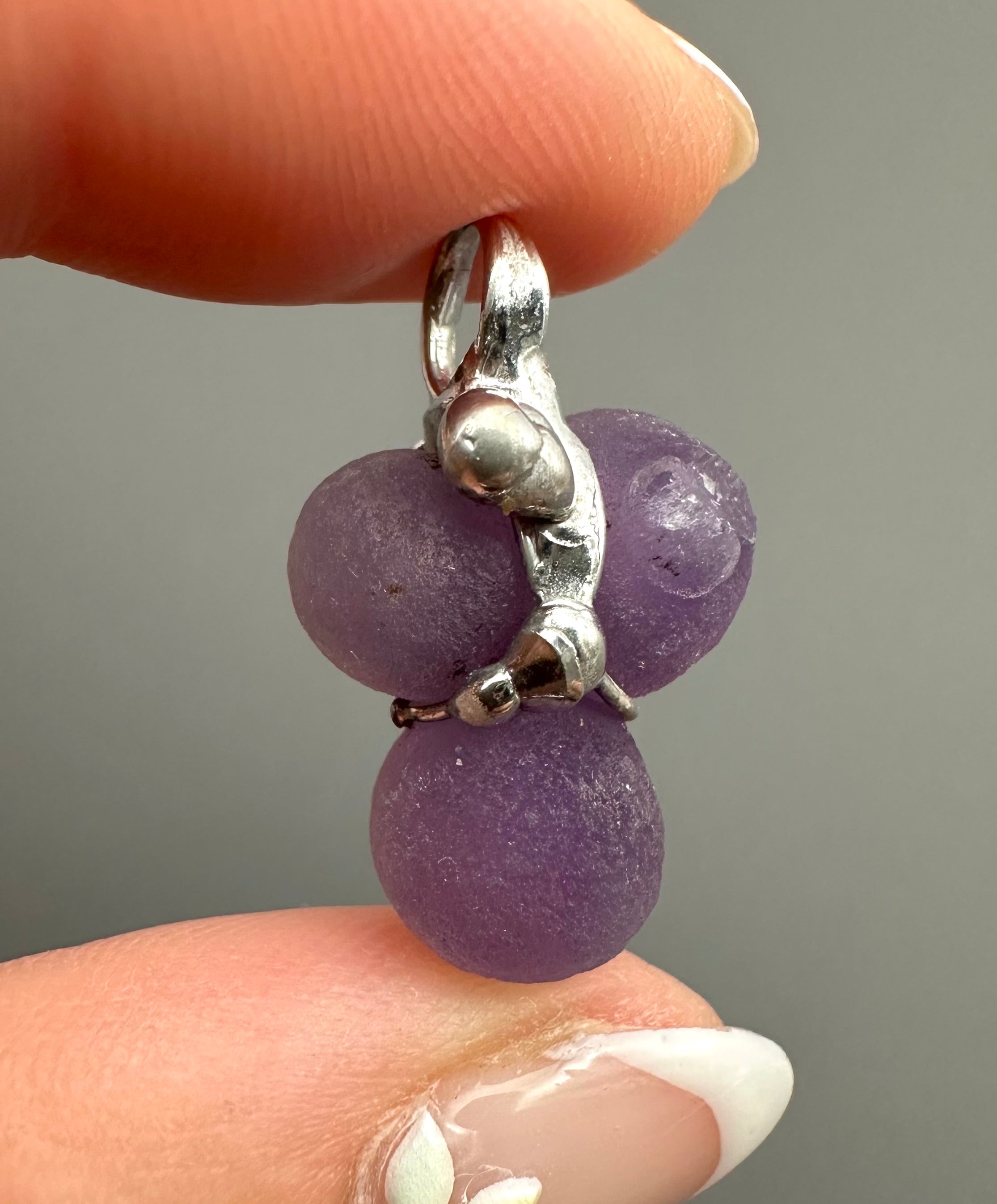Grape chalcedony pendant - P/HCH58