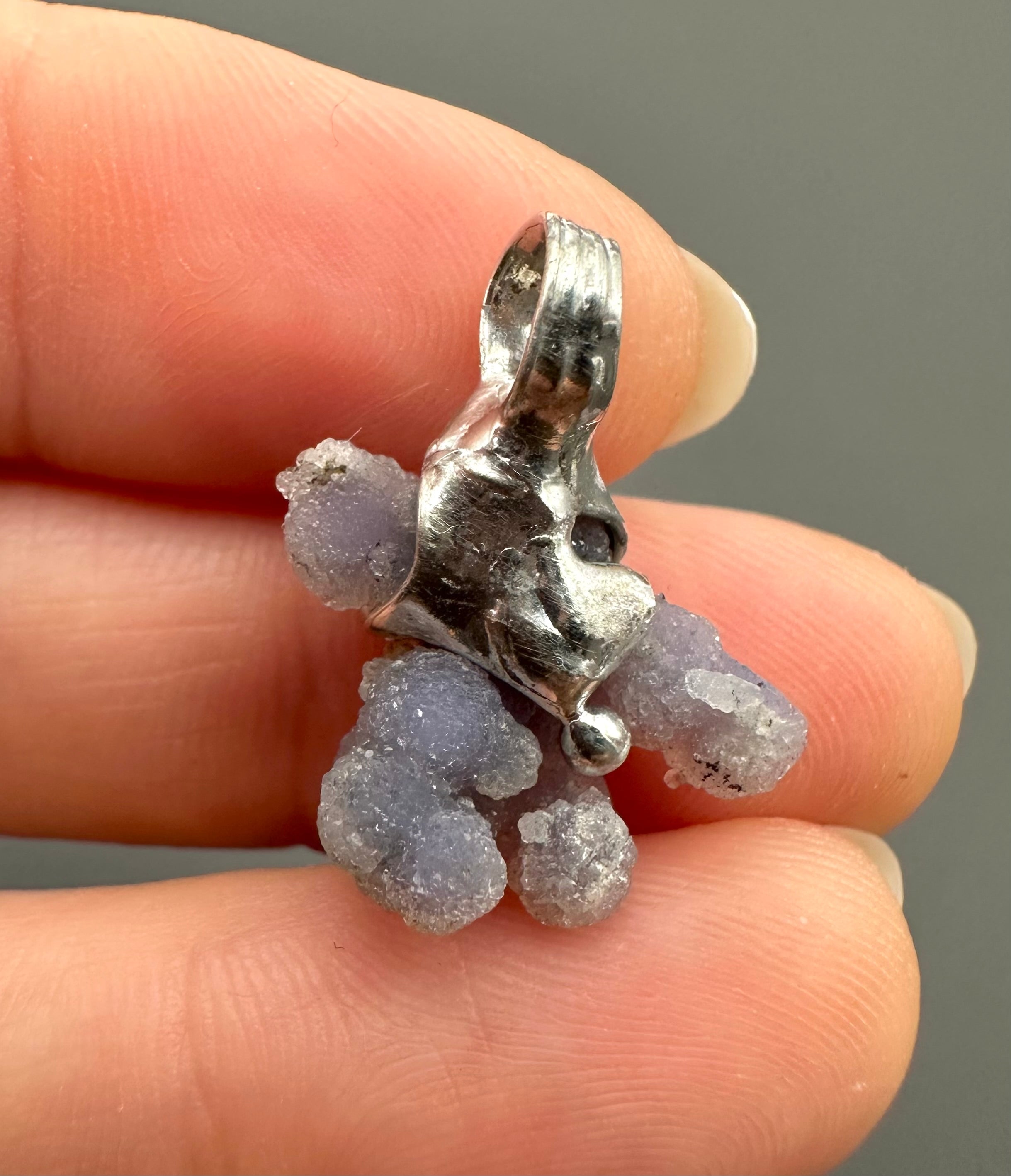 Grape chalcedony pendant - P/HCH59