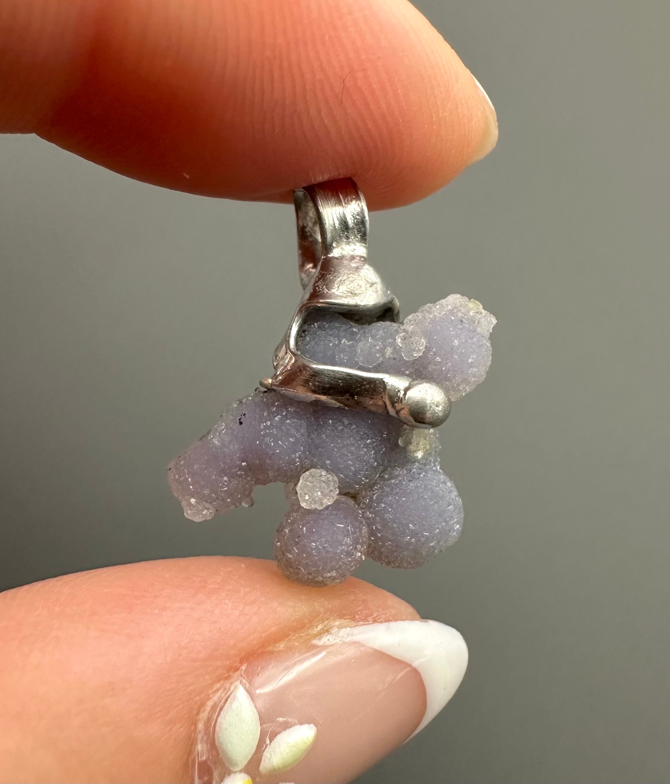 Grape chalcedony pendant - P/HCH59