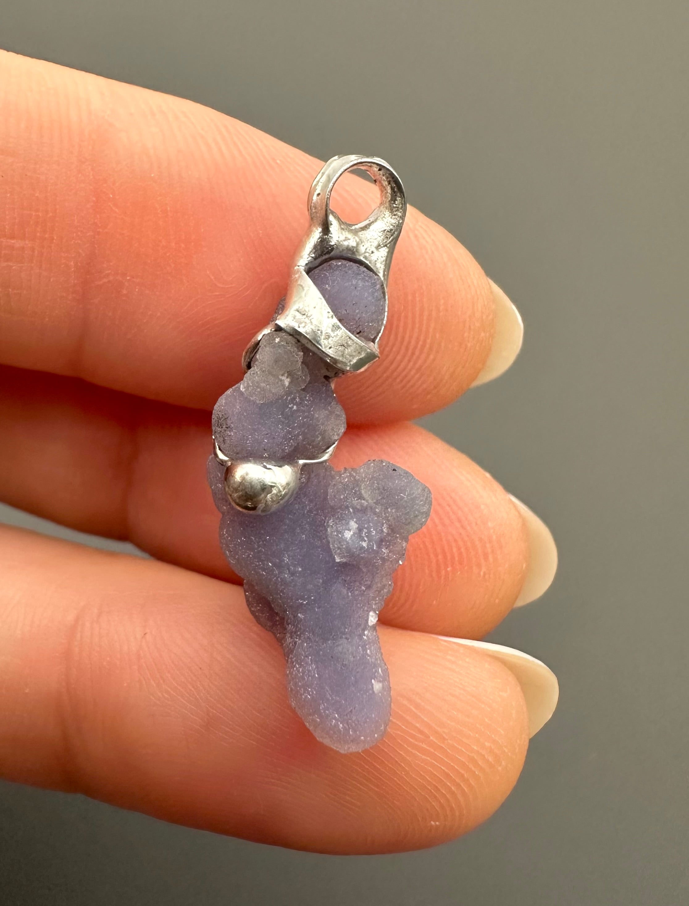 Grape chalcedony pendant - P/HCH60