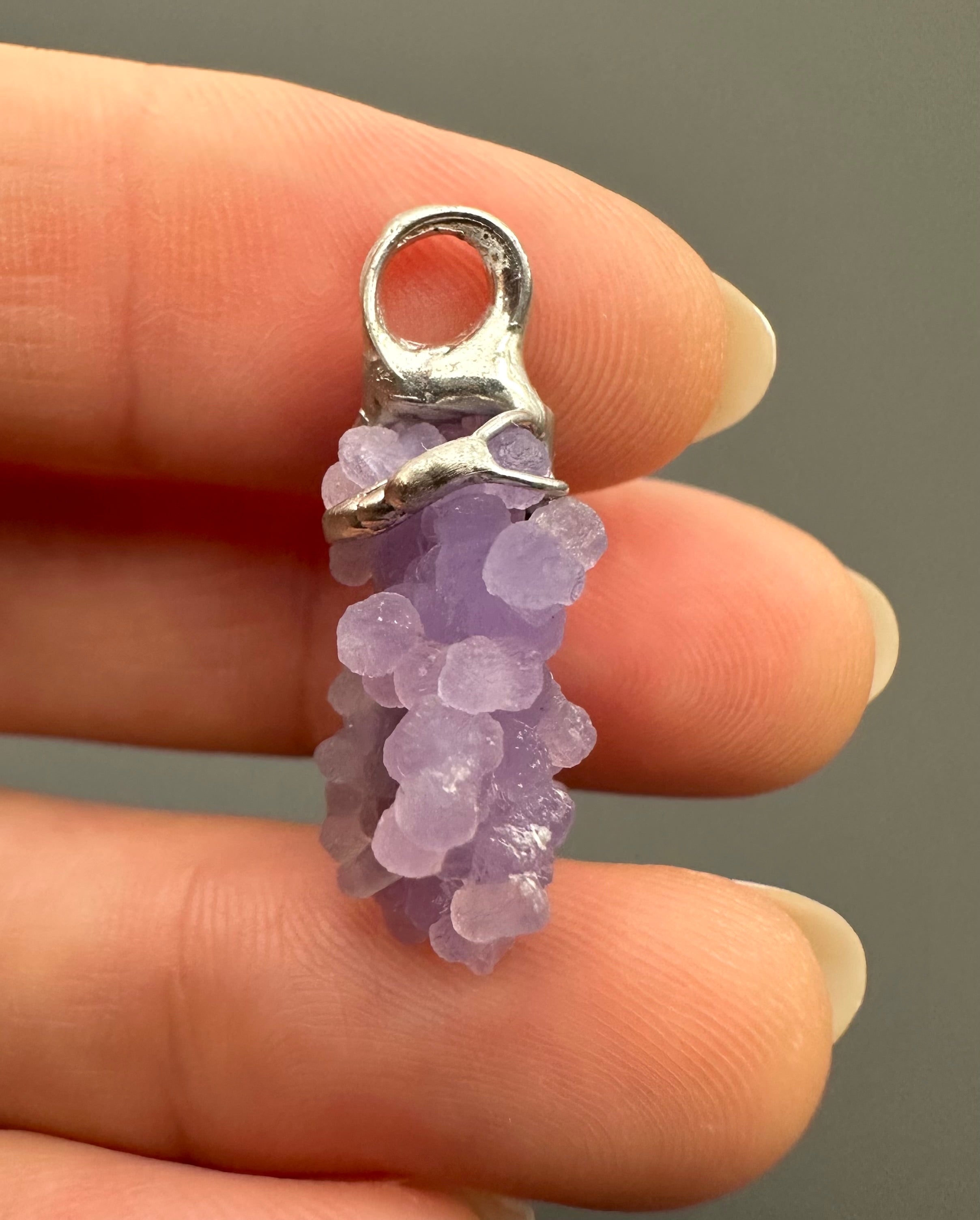 Grape chalcedony pendant - P/HCH62