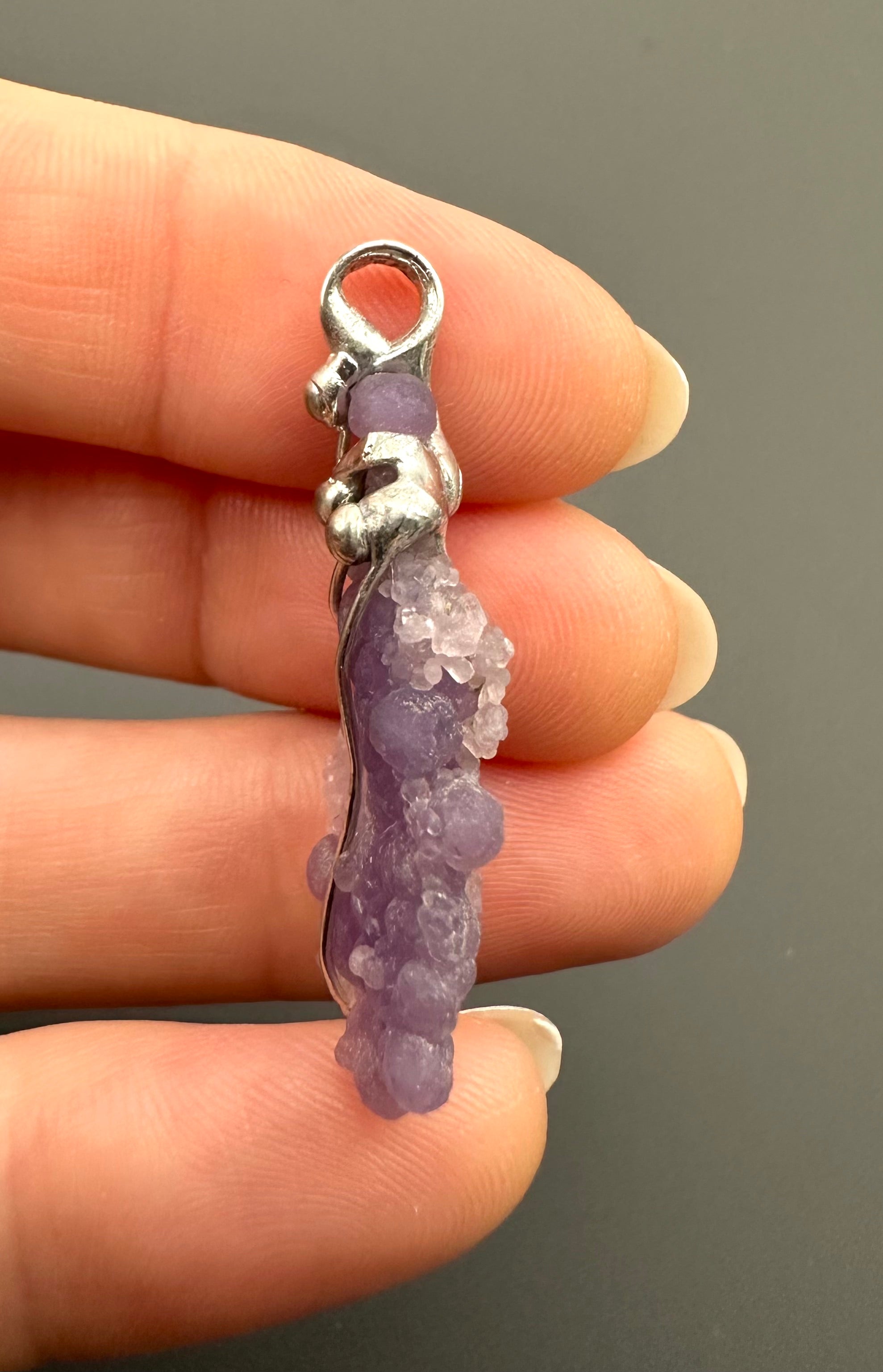 Grape chalcedony pendant - P/HCH66
