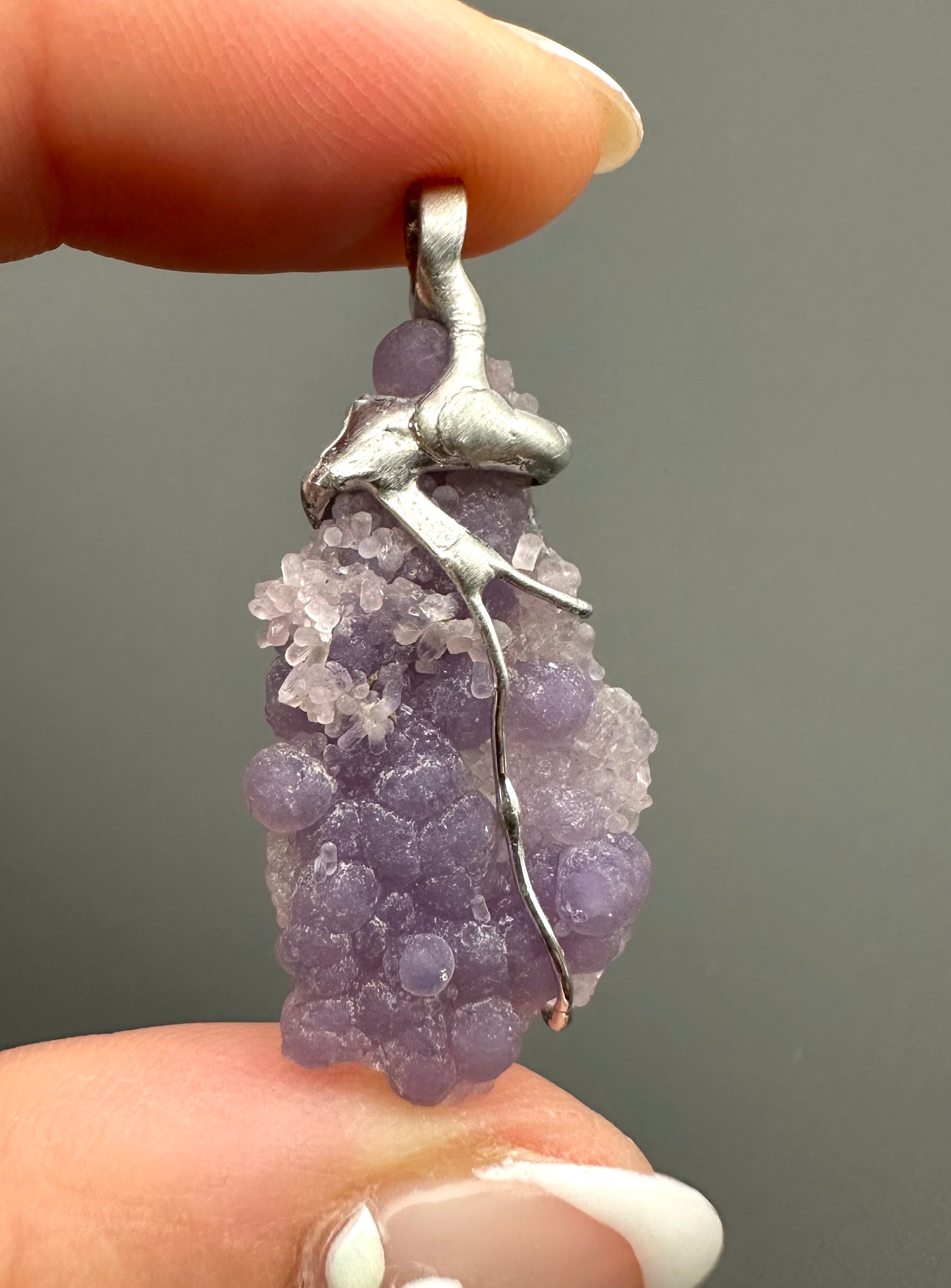 Grape chalcedony pendant - P/HCH66