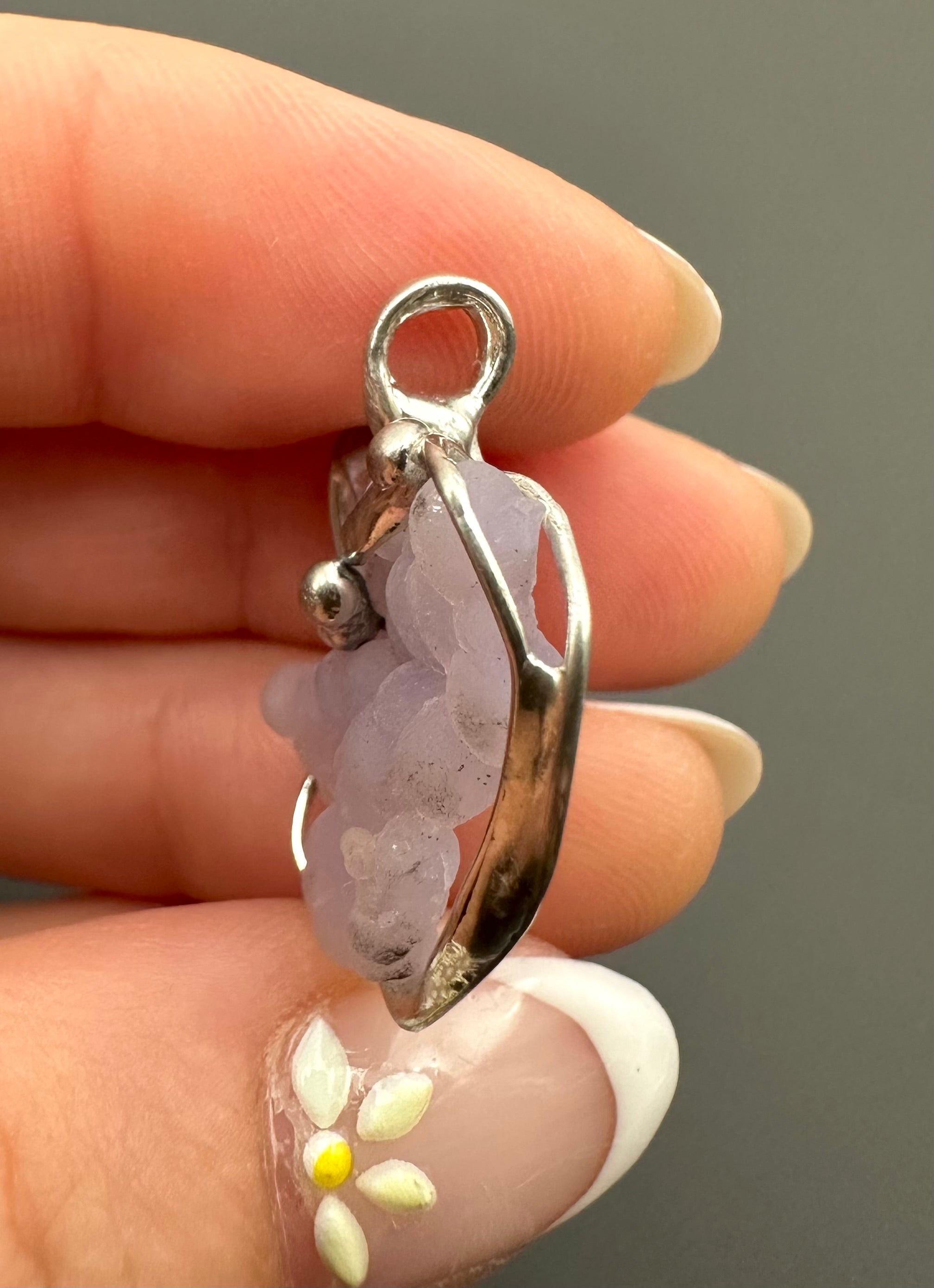 Grape chalcedony pendant - P/HCH67