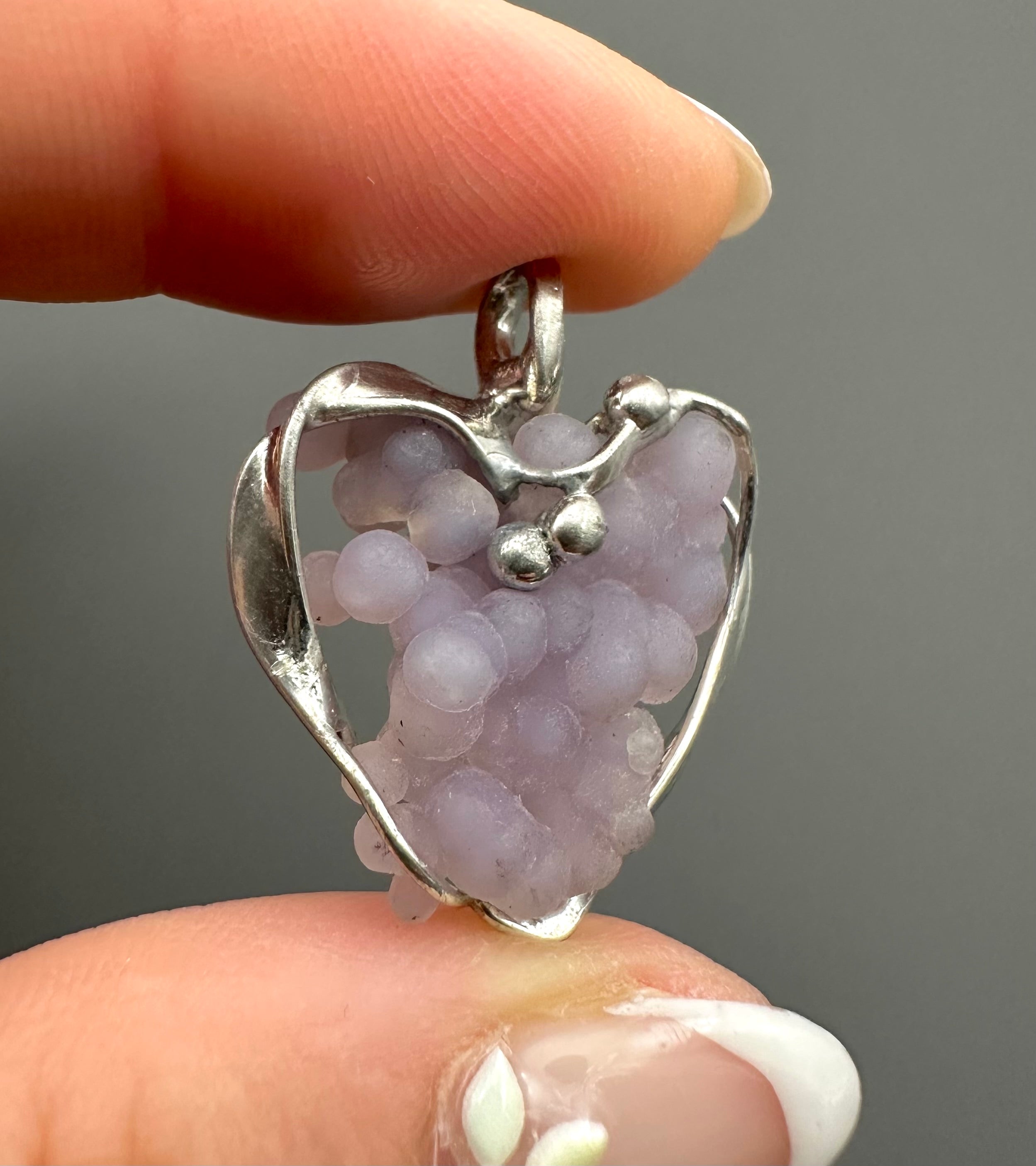 Grape chalcedony pendant - P/HCH67