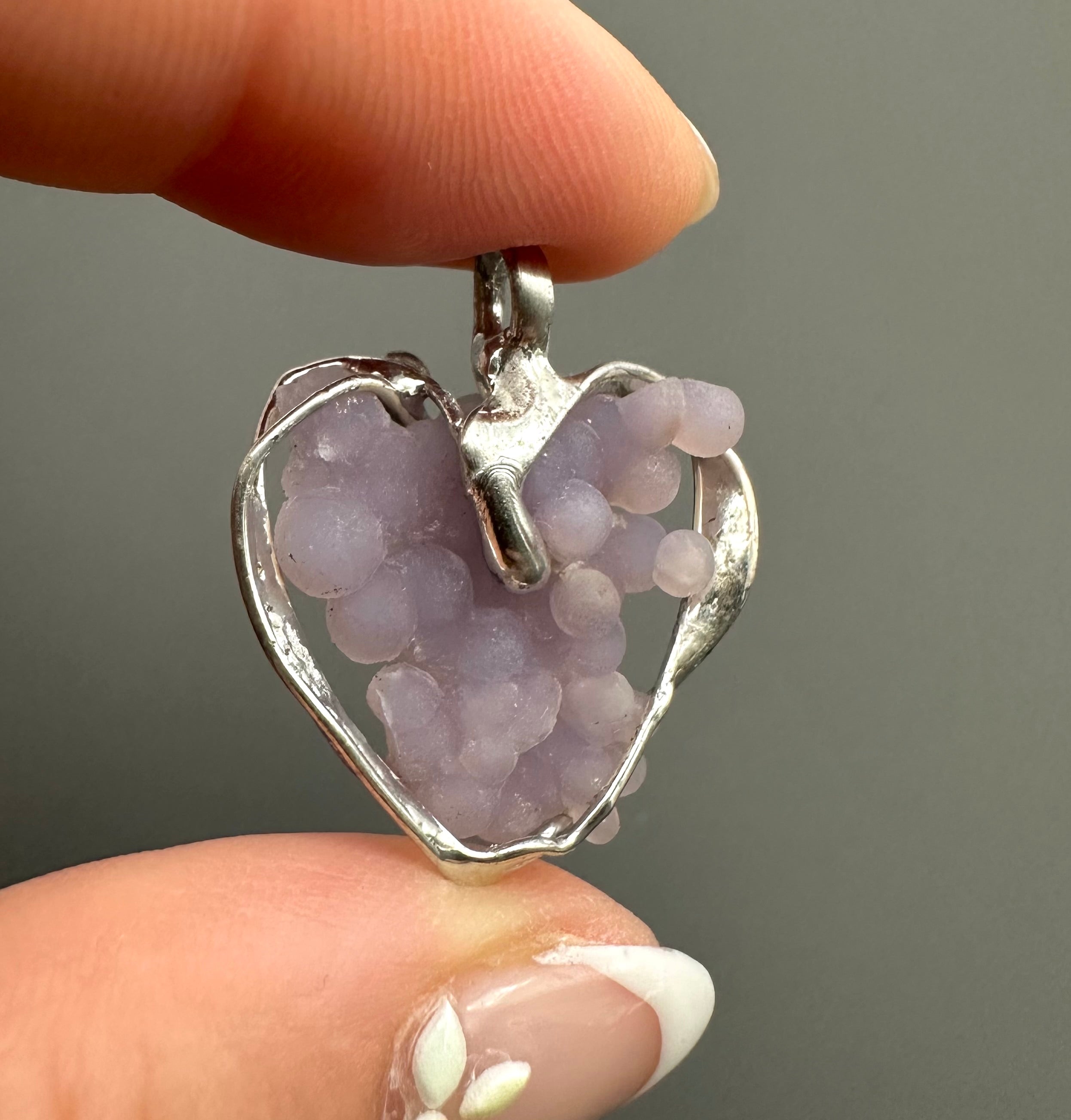 Grape chalcedony pendant - P/HCH67