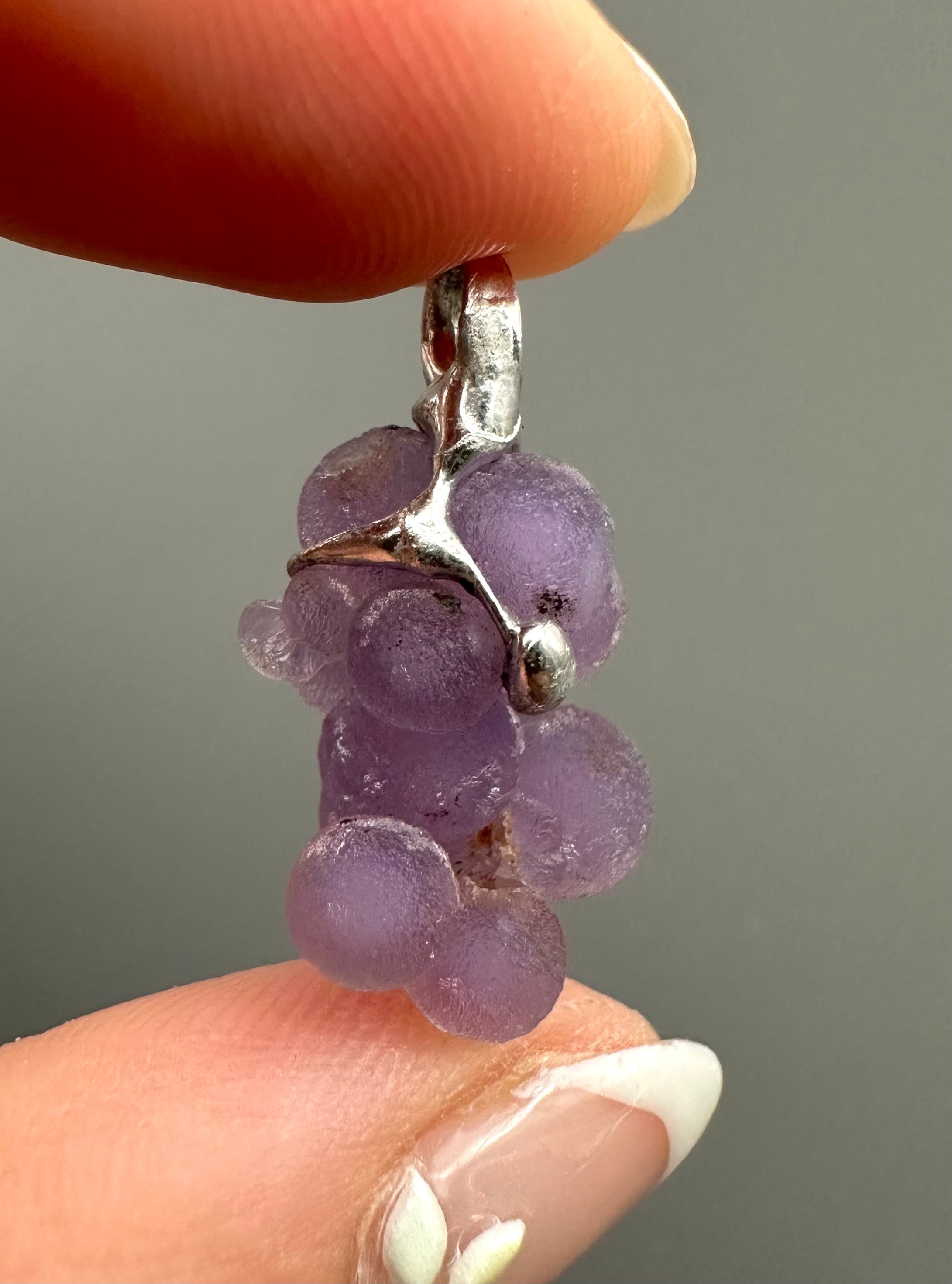 Grape chalcedony pendant - P/HCH69