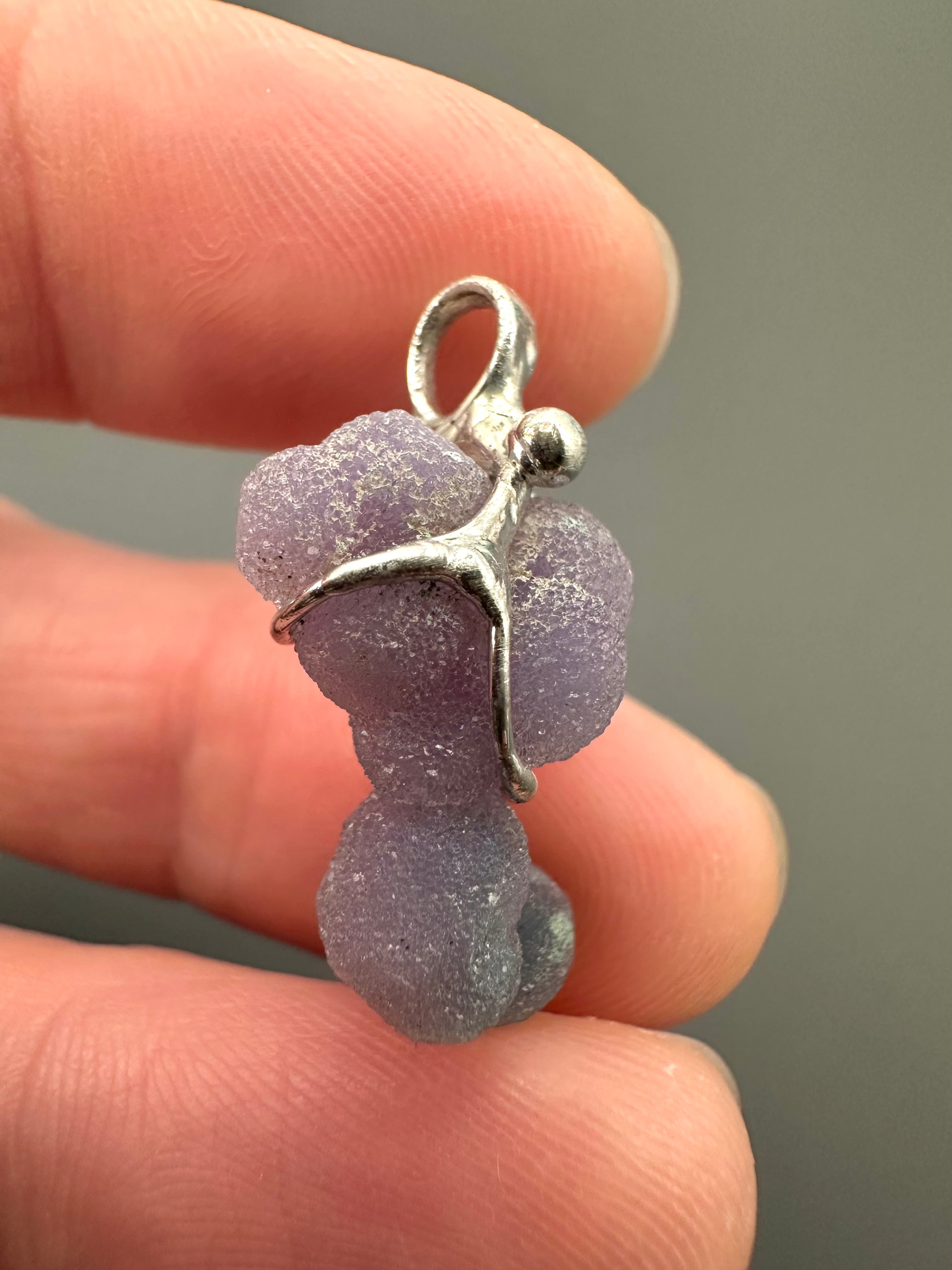 Grape chalcedony pendant - P/HCH71