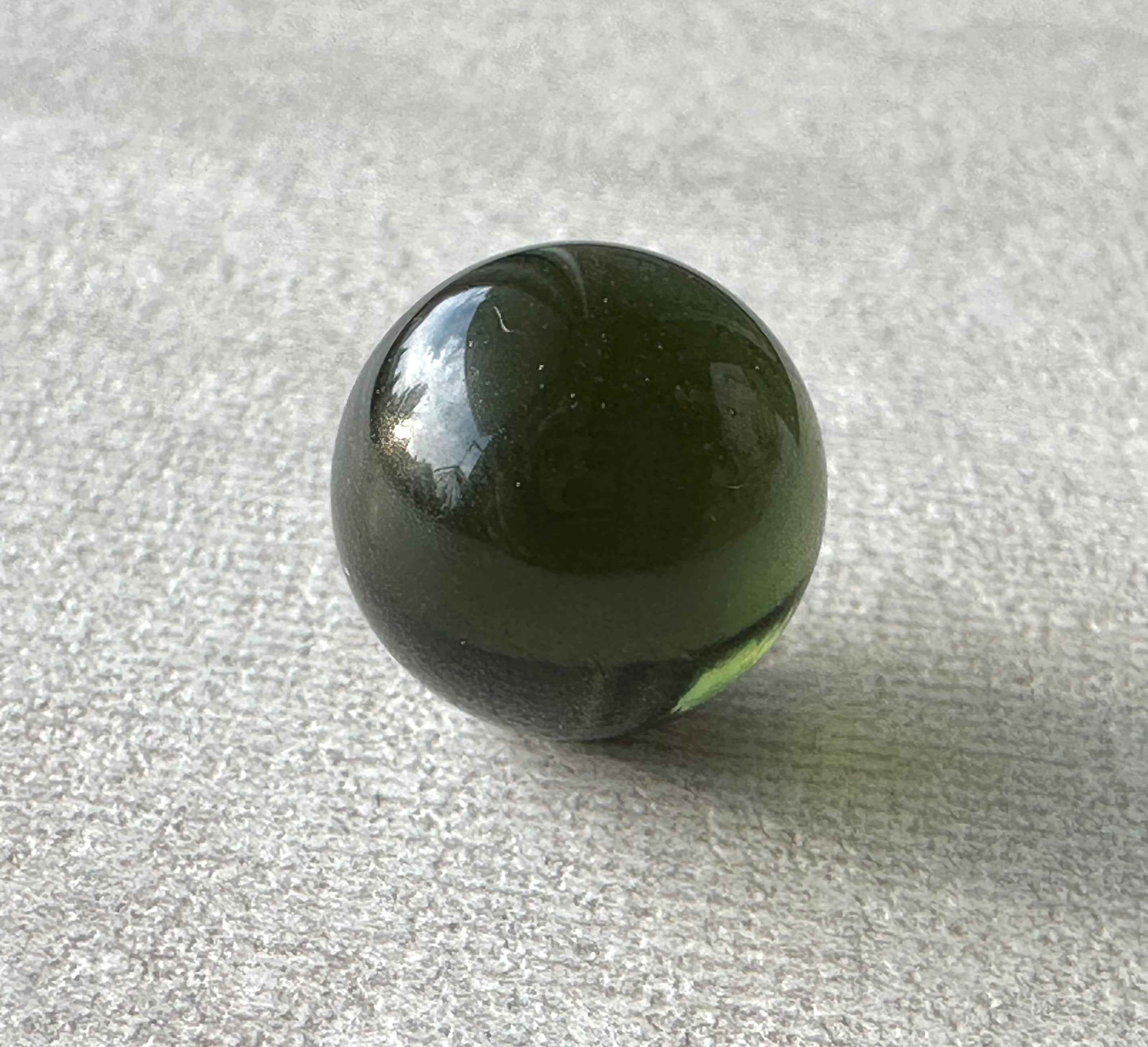Moldavite faccettata 17,95ct – sphere - BV035