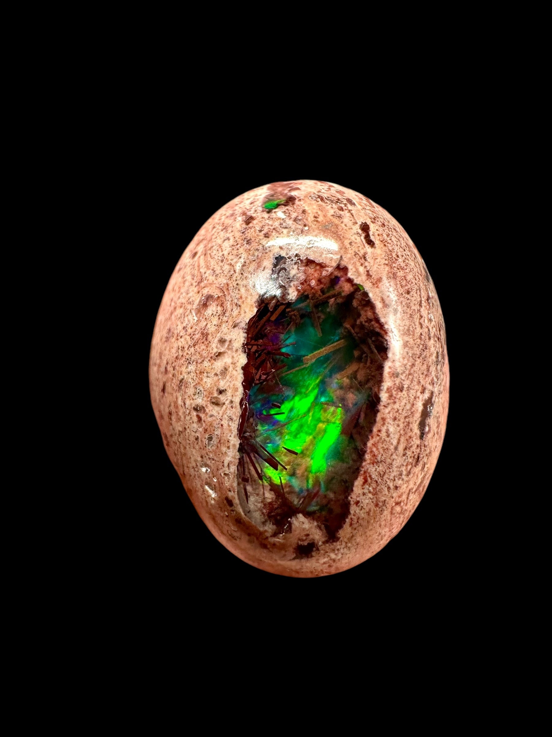 Fire opal – Cabochon – Queretaro, Mexico – Inclusion