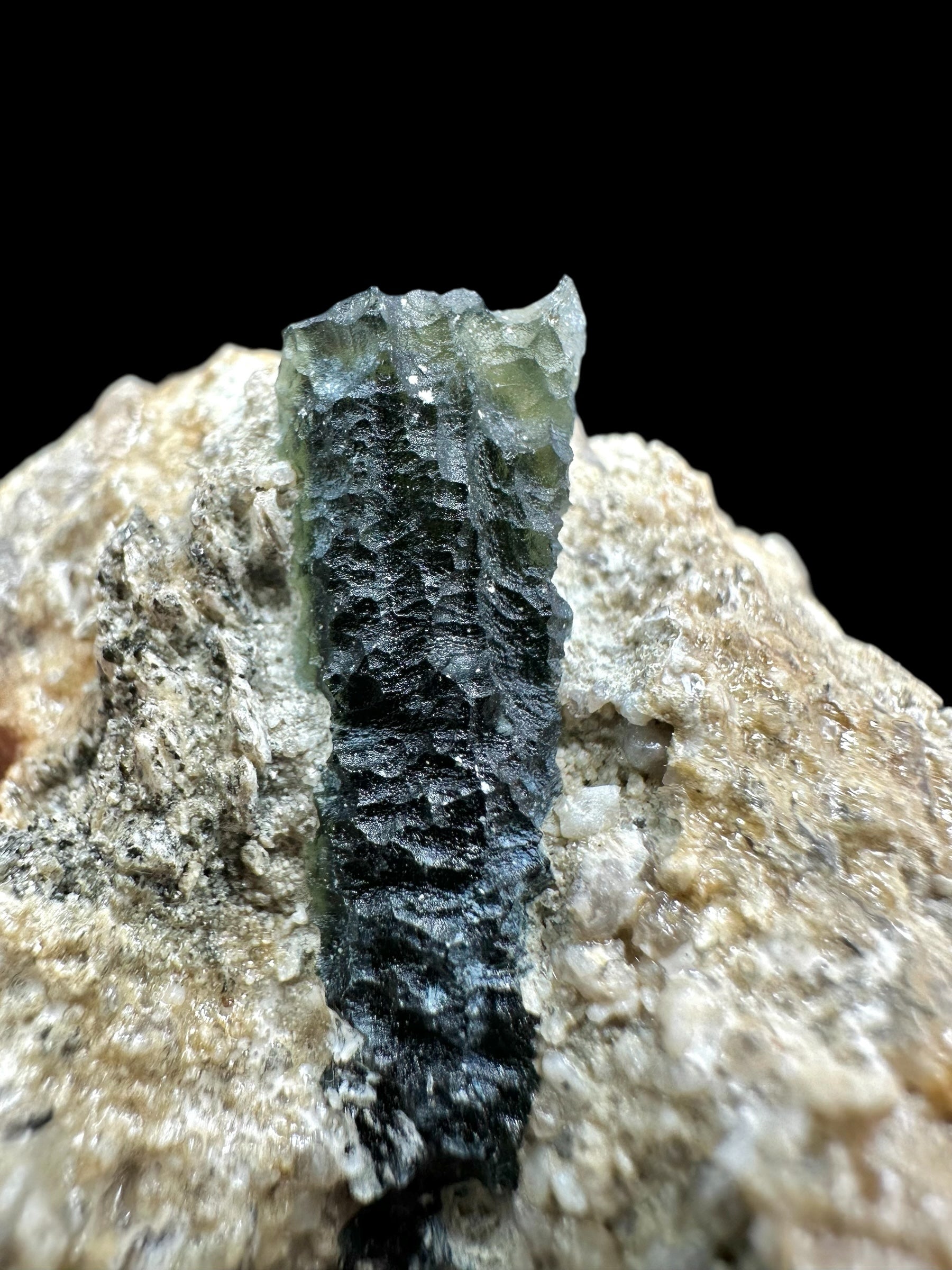 Moldavite in the sediment – Besednice Sever - INS032